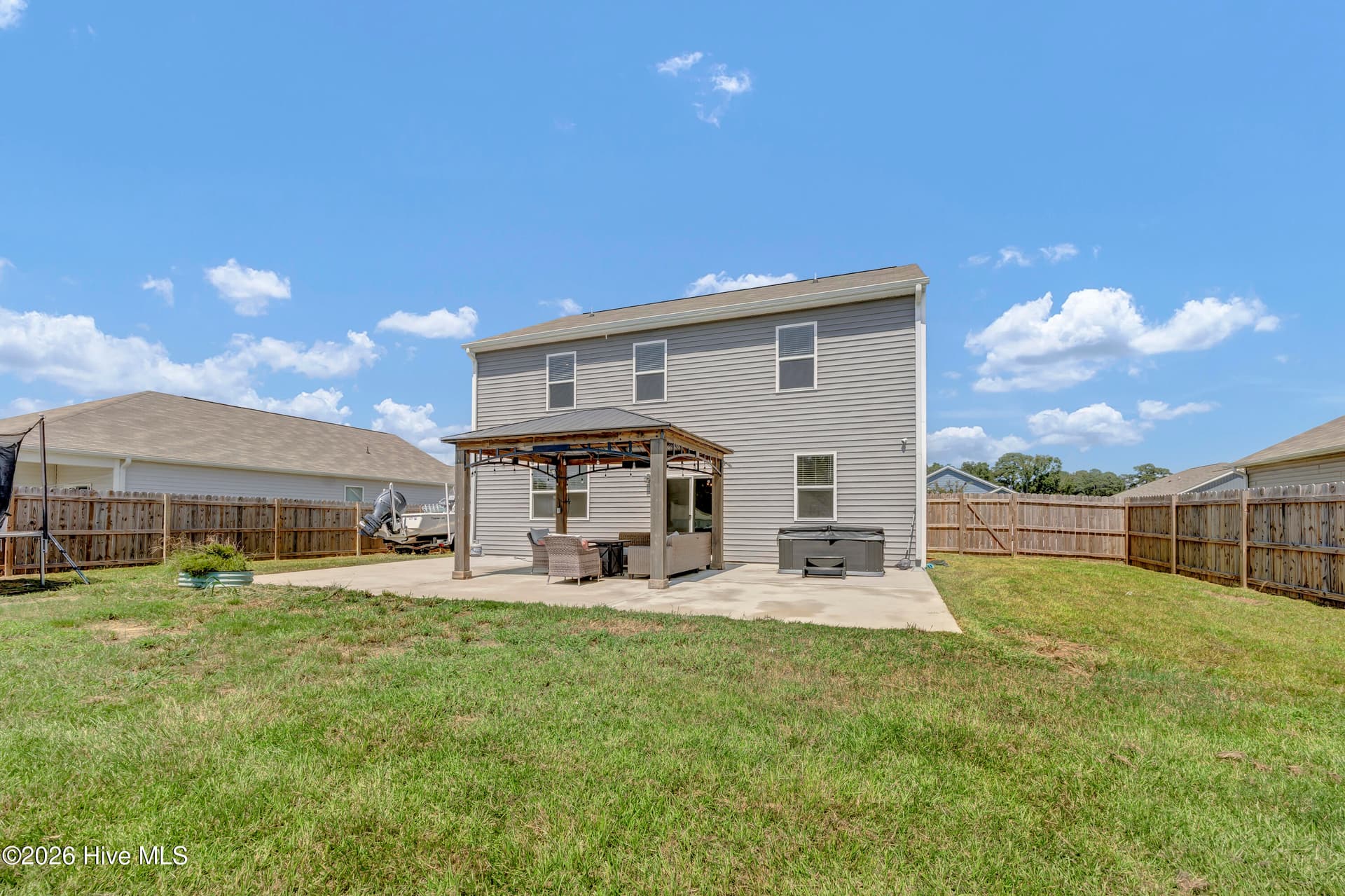 Single Family Residence at 824 Delta Court, Wilmington, NC 28401, photo 5 of 32