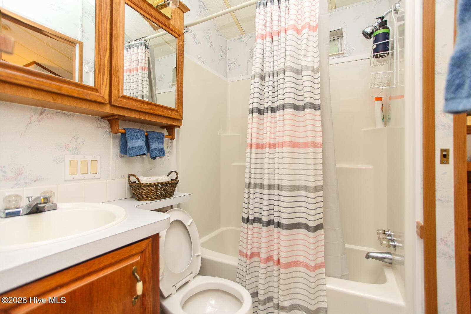 Manufactured Home at 447 Anderson Creek, Robbinsville, NC 28771, photo 74 of 98