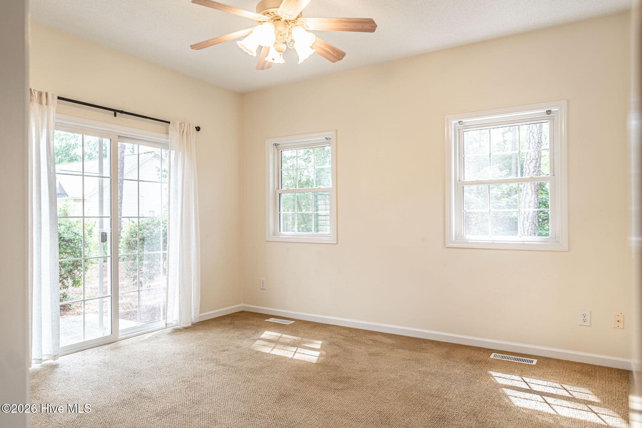 Single Family Residence at 2 Ice Court, Pinehurst, NC 28374, photo 12 of 30
