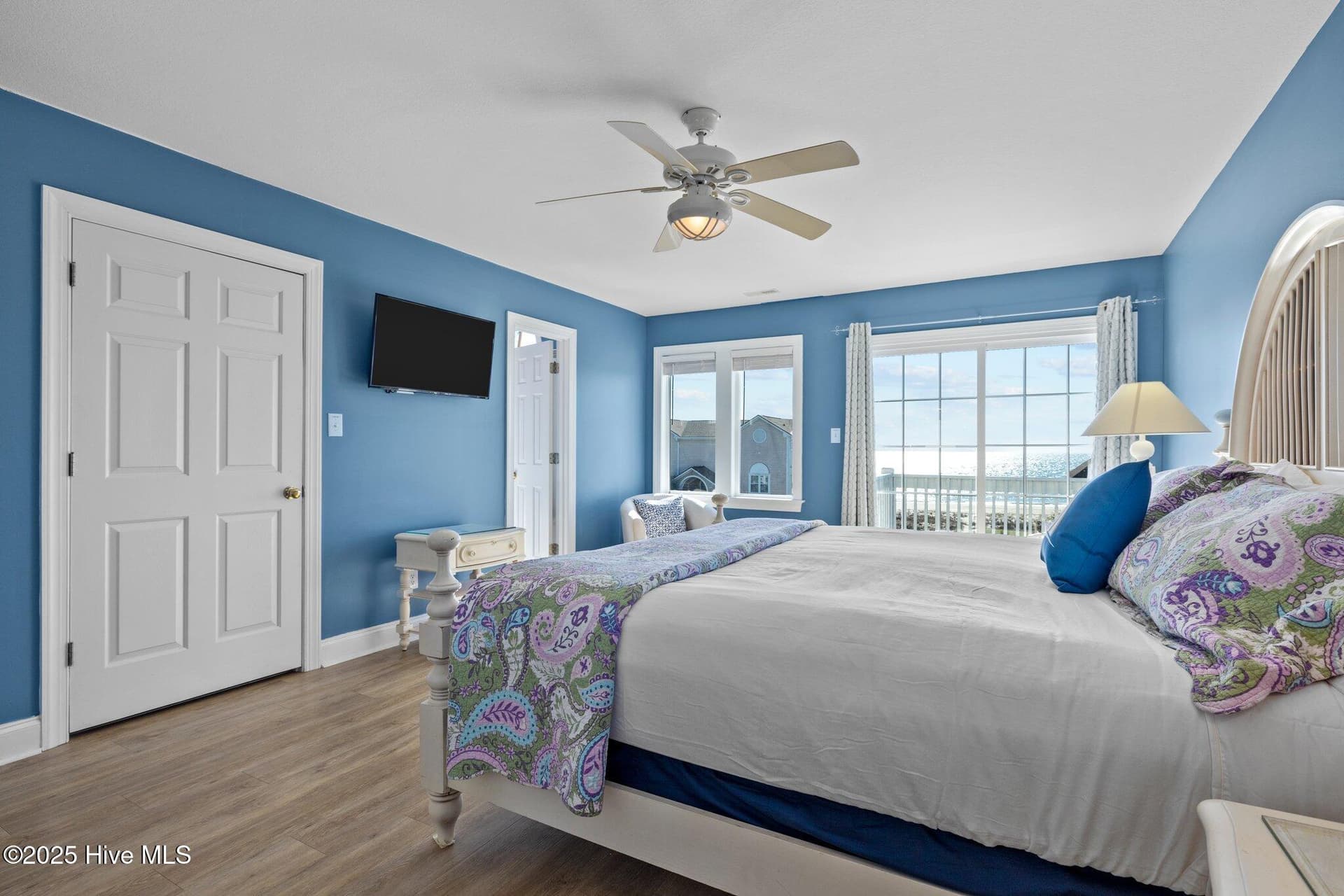 Single Family Residence at 9711 Dolphin Ridge Road, Emerald Isle, NC 28594, photo 26 of 37