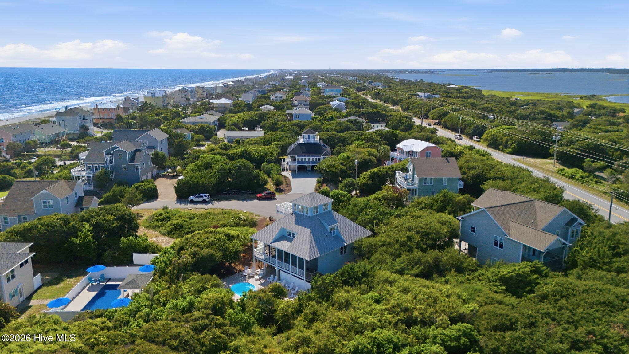 Single Family Residence at 102 Alex Court, Emerald Isle, NC 28594, photo 8 of 57