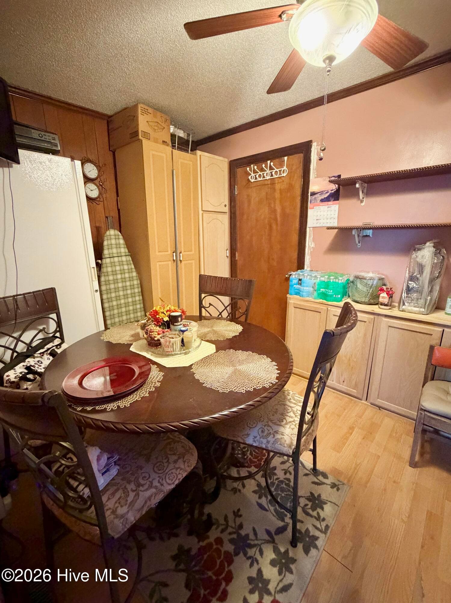 Breakfast nook with added storage - 5978 Hwy 258 S, Deep Run, NC 28525