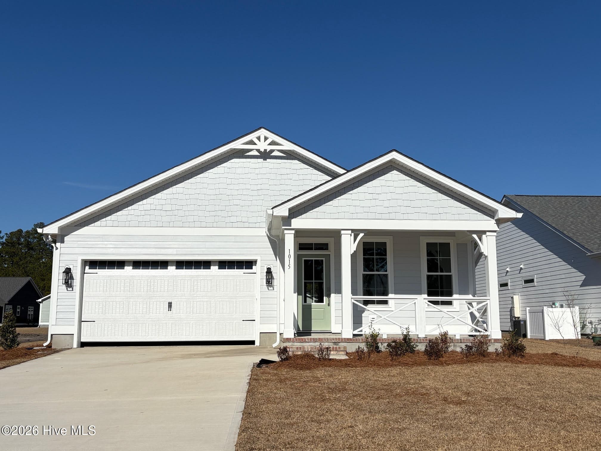 Single Family Residence at 1015 Brighton Drive, New Bern, NC 28562, photo 2 of 47
