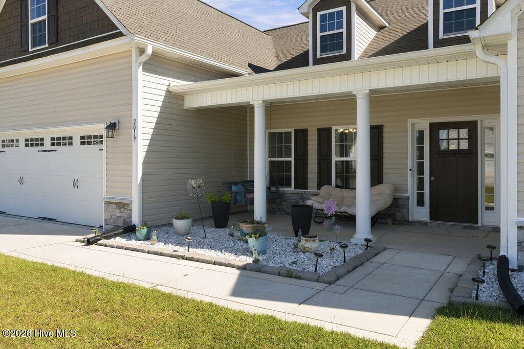 Front door - 2019 Tarpon Trail, New Bern, NC 28562