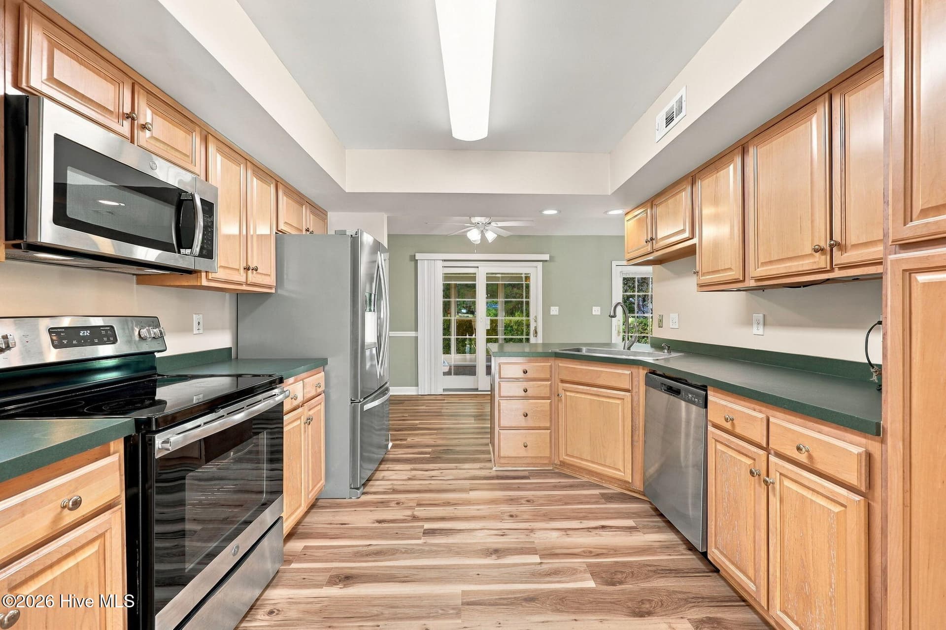 Single Family Residence at 620 Riva Ridge Road, Sneads Ferry, NC 28460, photo 12 of 50
