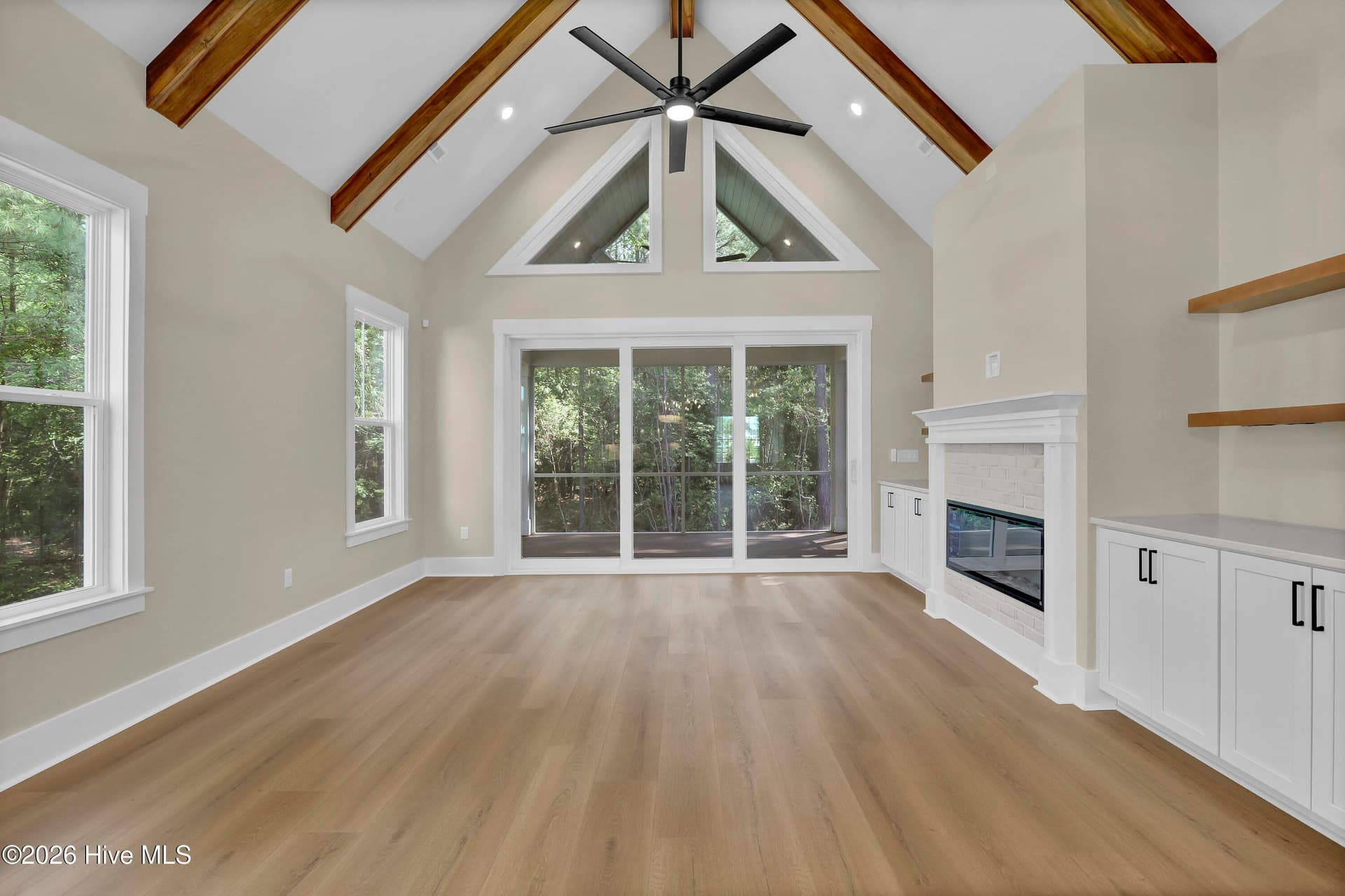 Single Family Residence at 155 Everett Park Trail, Holly Ridge, NC 28445, photo 5 of 39
