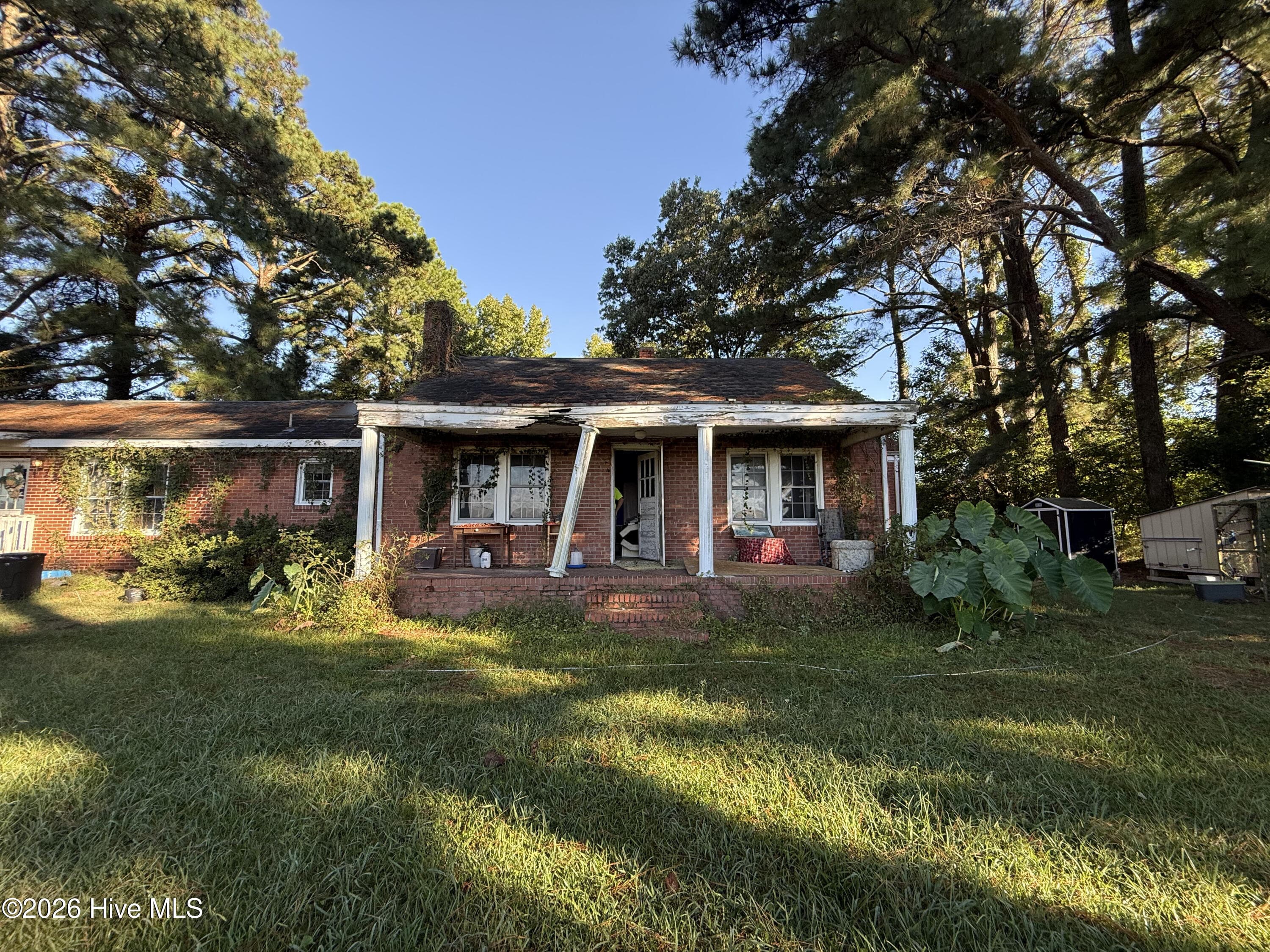 Single Family Residence at 1946 Paradise Road, Edenton, NC 27932, photo 2 of 48