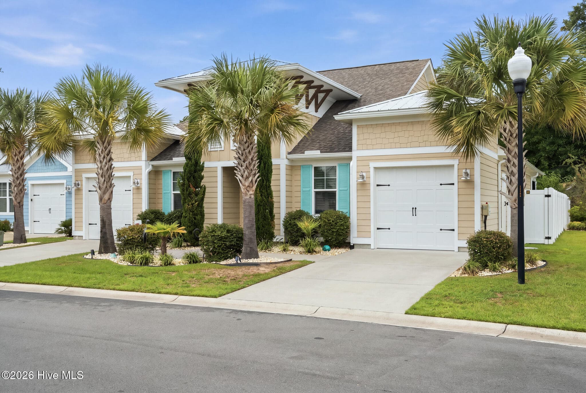 Single Family Residence at 1620 Harbour Place Drive, Calabash, NC 28467, photo 4 of 99