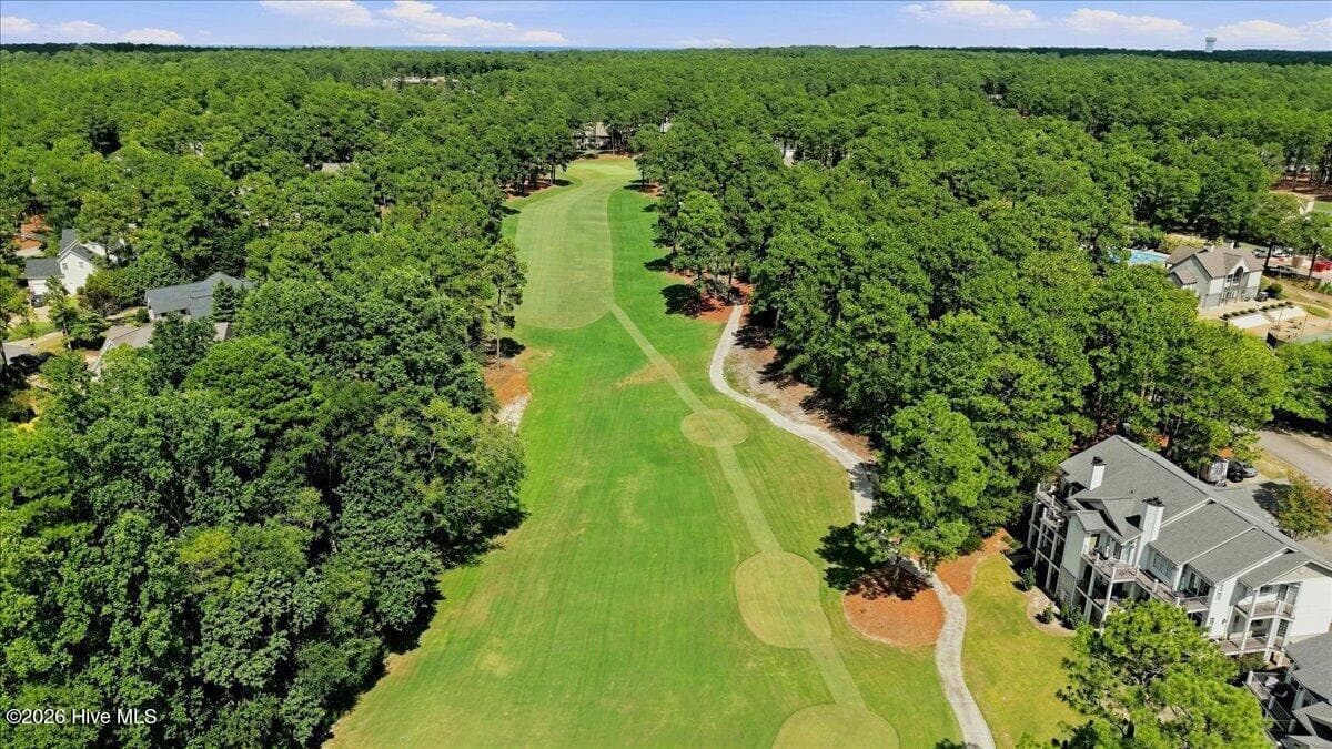 Pinehurst Country Club Signature Membership transferable to buyer - ask for details. Buyer to pay all transfer/initiation fees. - 240 Cochrane Castle Circle Apt E, Pinehurst, NC 28374