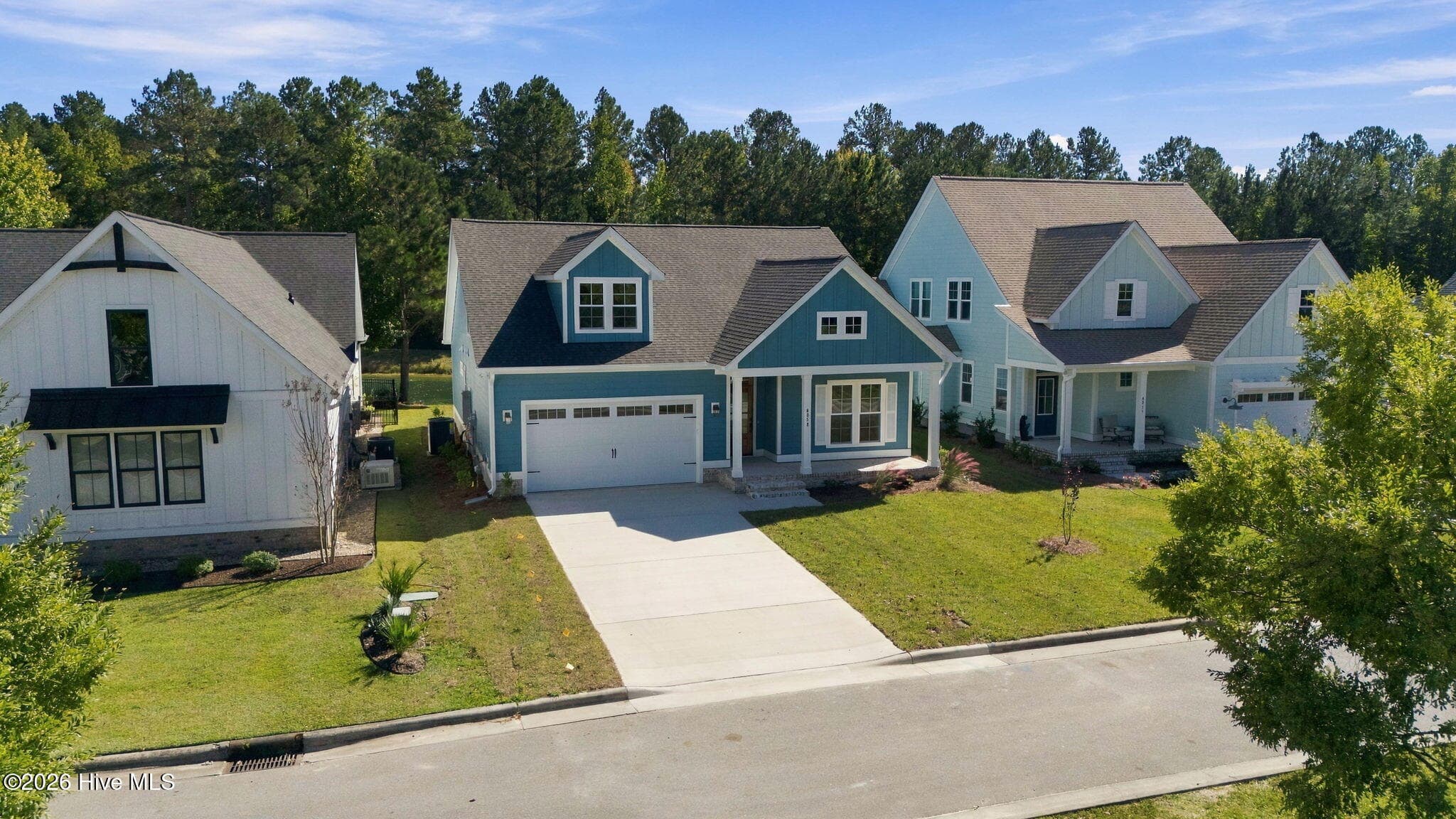 Single Family Residence at 4058 Reunion Pointe Lane, New Bern, NC 28562, photo 4 of 62