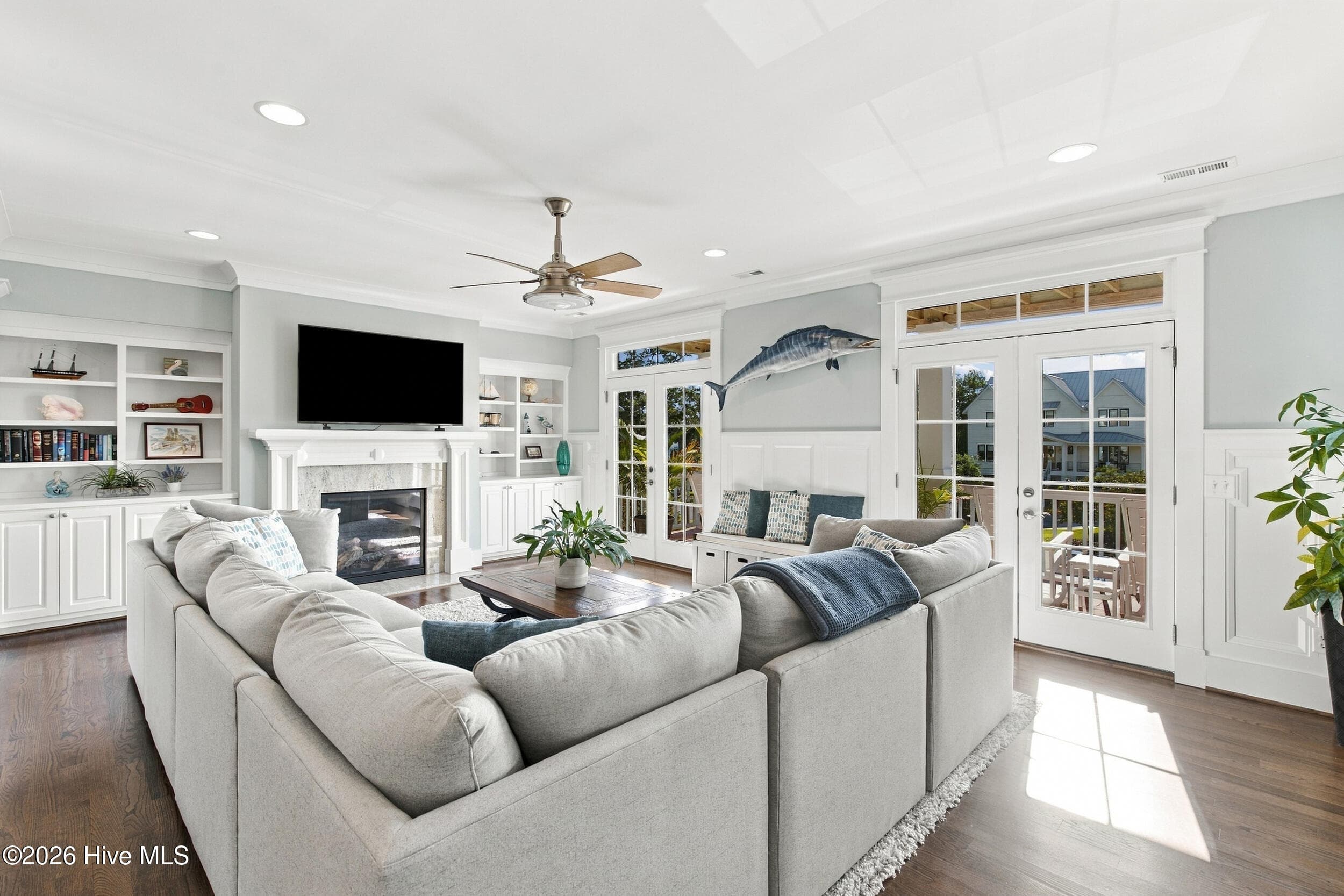 Single Family Residence at 161 Hammock Watch Way, Hampstead, NC 28443, photo 11 of 64