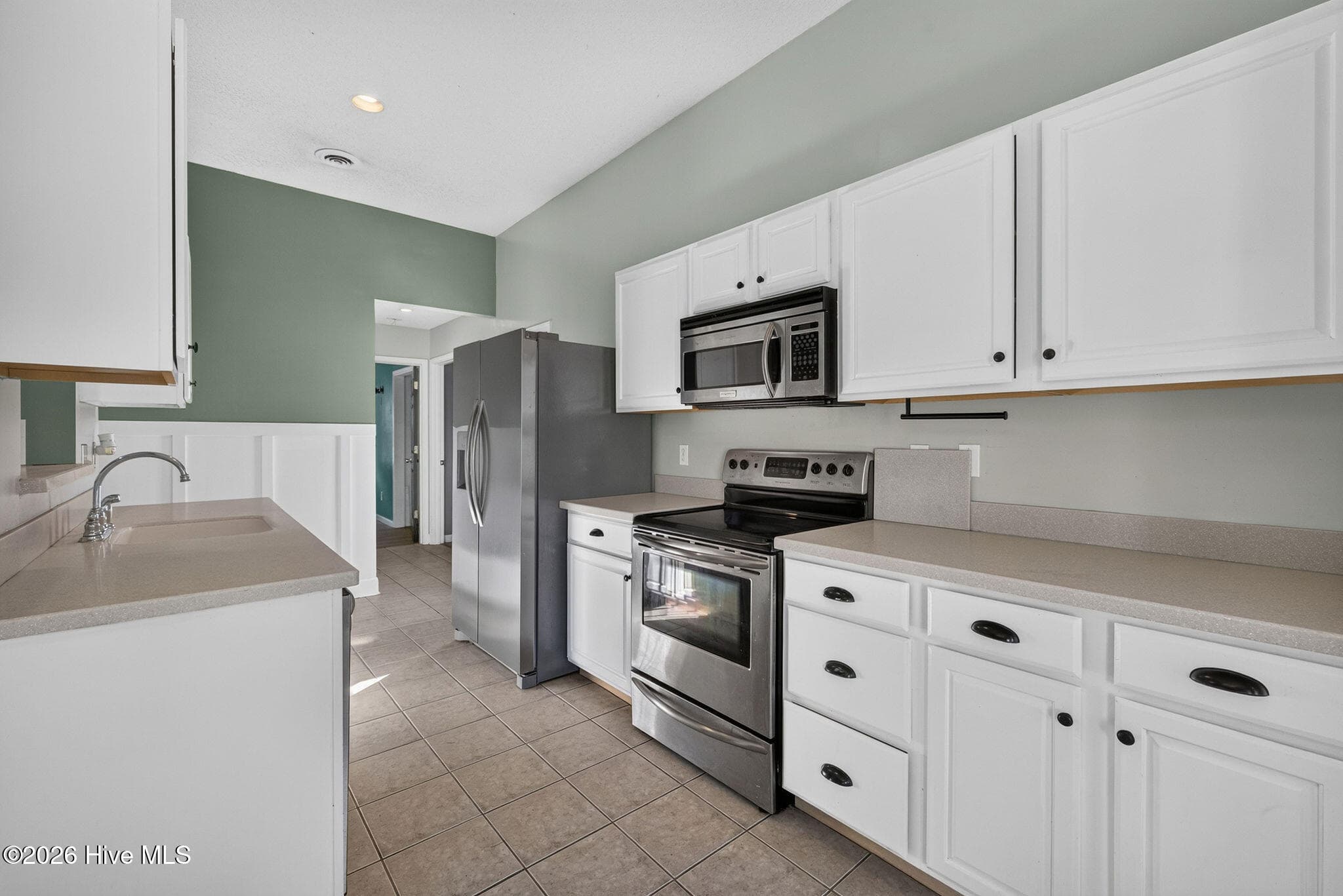 Single Family Residence at 609 Bay Blossom Drive, Wilmington, NC 28411, photo 25 of 38