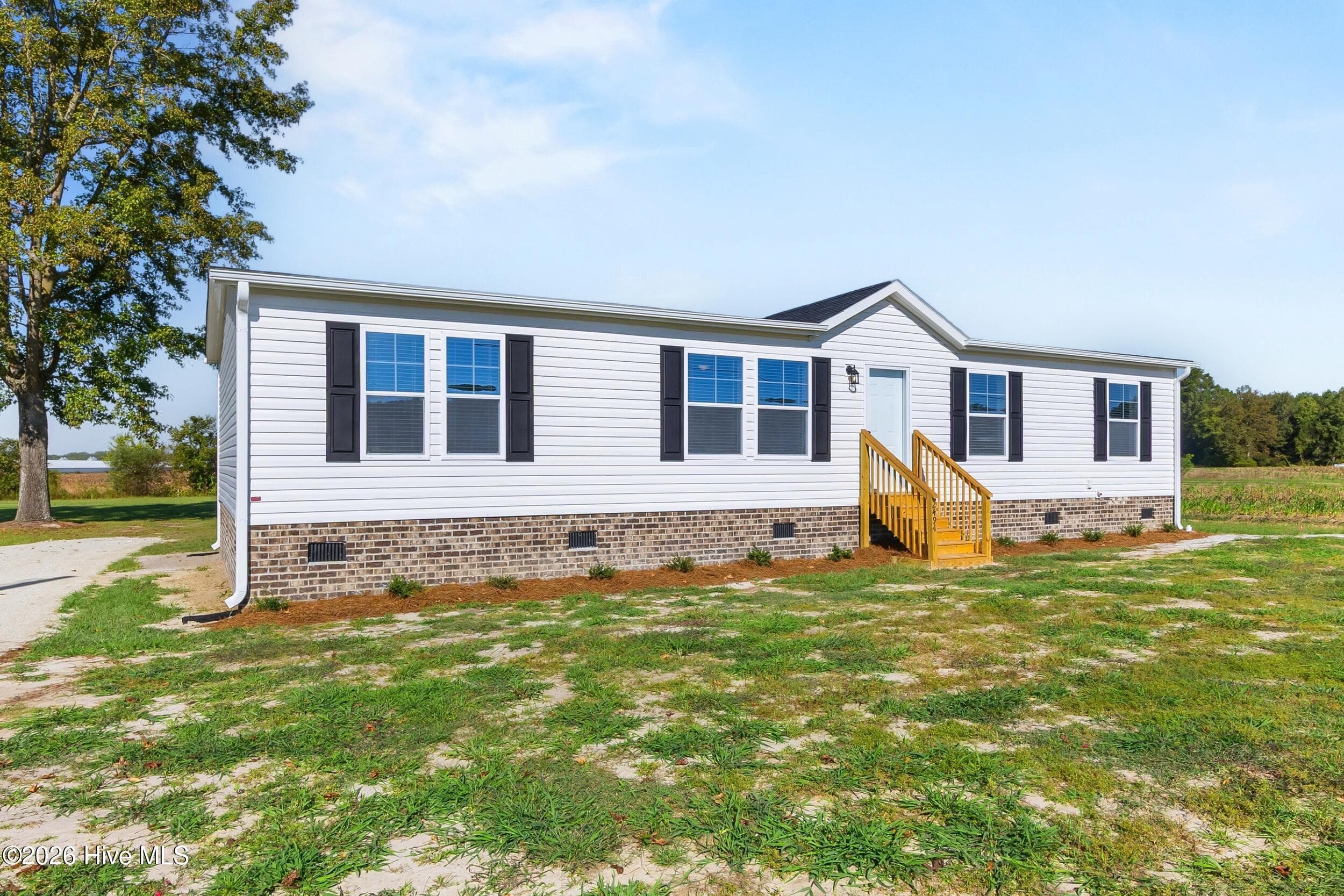 Manufactured Home at 2491 Carolina 111, Pink Hill, NC 28572, photo 7 of 48