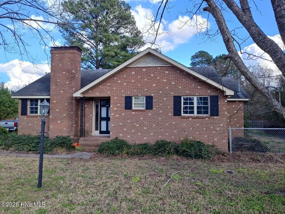 Single Family Residence at 489 Hwy 58 S, Kinston, NC 28504, photo 2 of 156