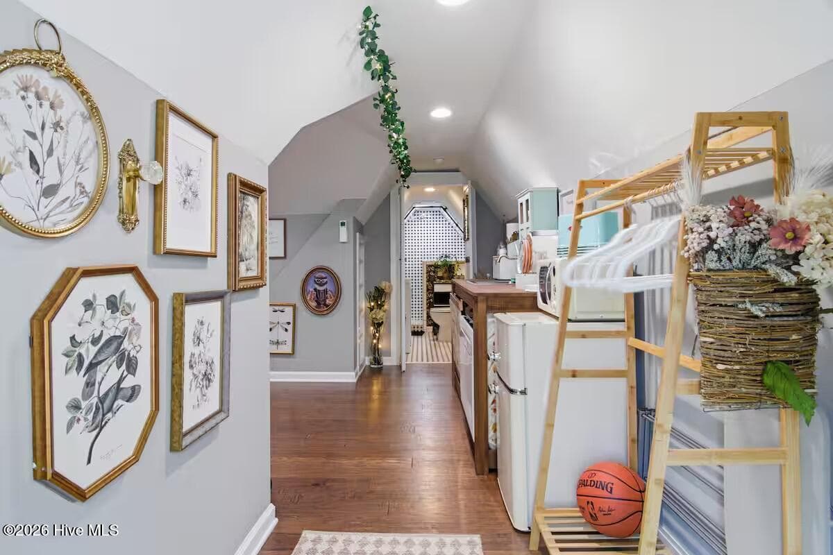 Single Family Residence at 516 N 7th Street, Wilmington, NC 28401, Wilmington, photo 7 of 46