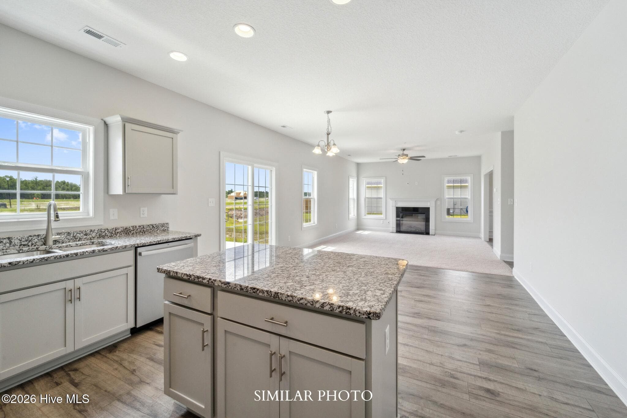 Single Family Residence at 725 Regiment Road, Jacksonville, NC 28546, photo 15 of 41