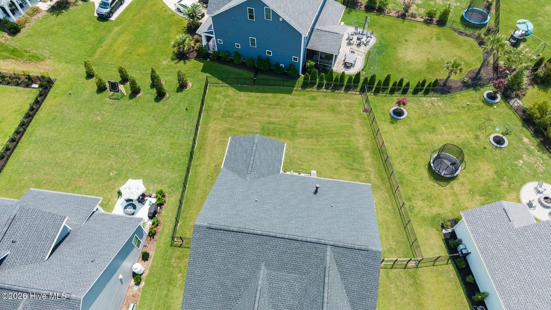 Single Family Residence at 302 Sailor Sky Way, Hampstead, NC 28443, photo 7 of 7