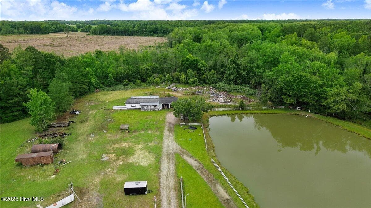 Manufactured Home at 6280 Nc Highway 481, Halifax, NC 27839, photo 2 of 12
