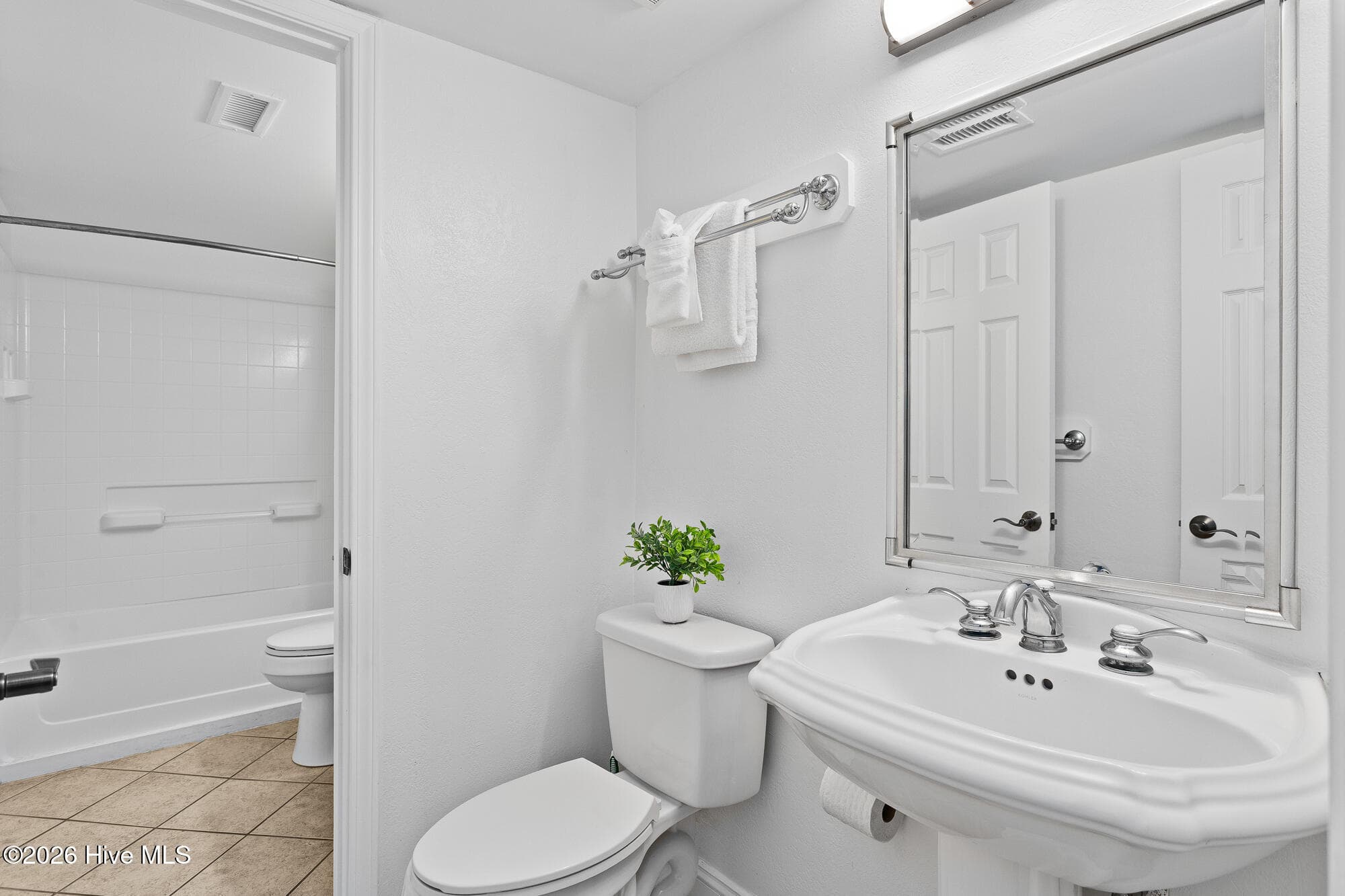 Condominium at 2700 N Lumina Avenue Unit 813, Wrightsville Beach, NC 28480, photo 14 of 26