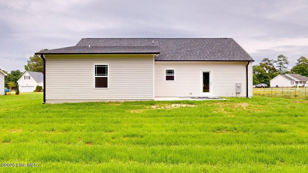 202 Grace'S Farm Road, La Grange, NC 28551