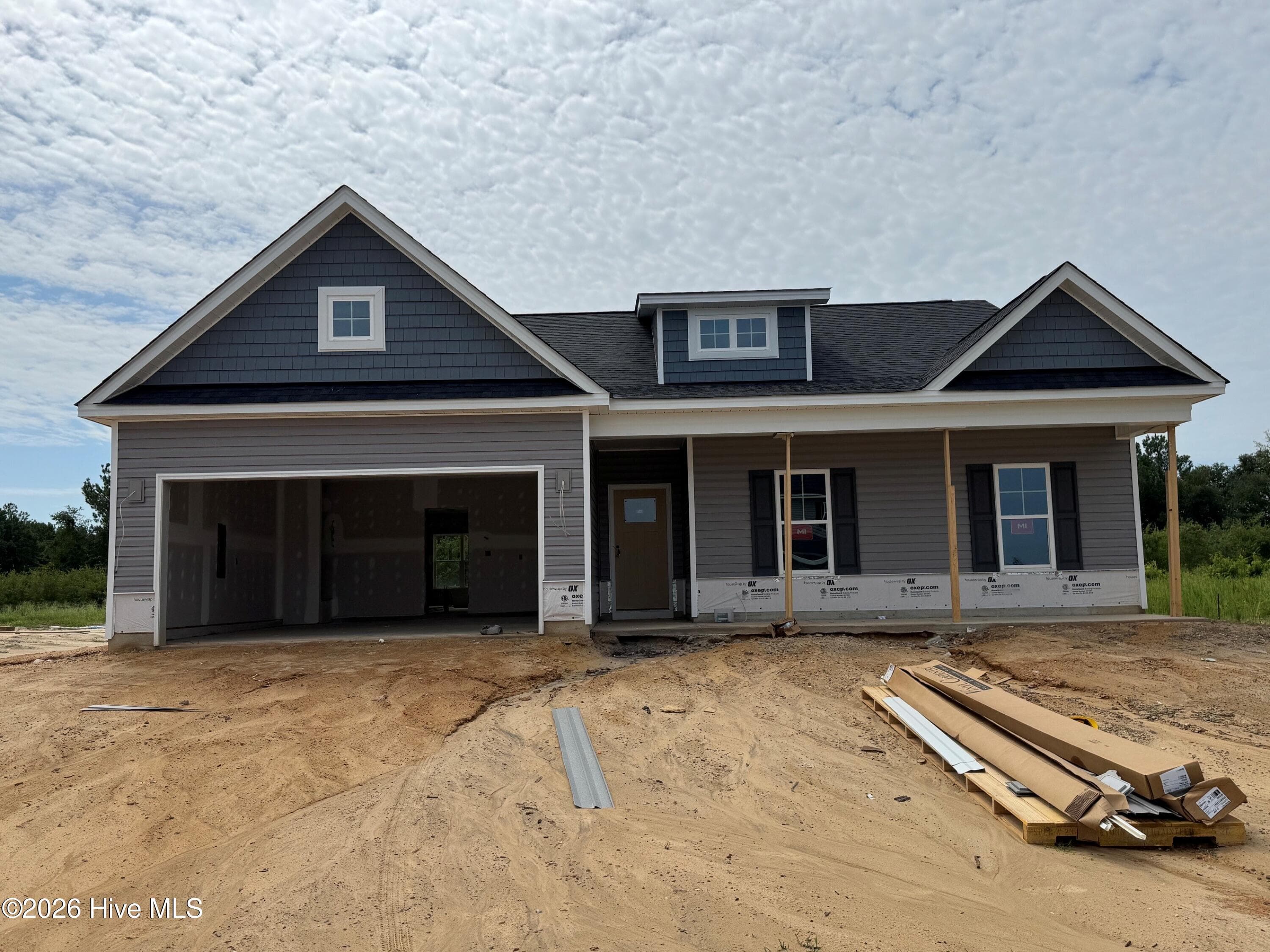 Single Family Residence at 201 Ashley Heights Drive, Aberdeen, NC 28315, photo 2 of 39