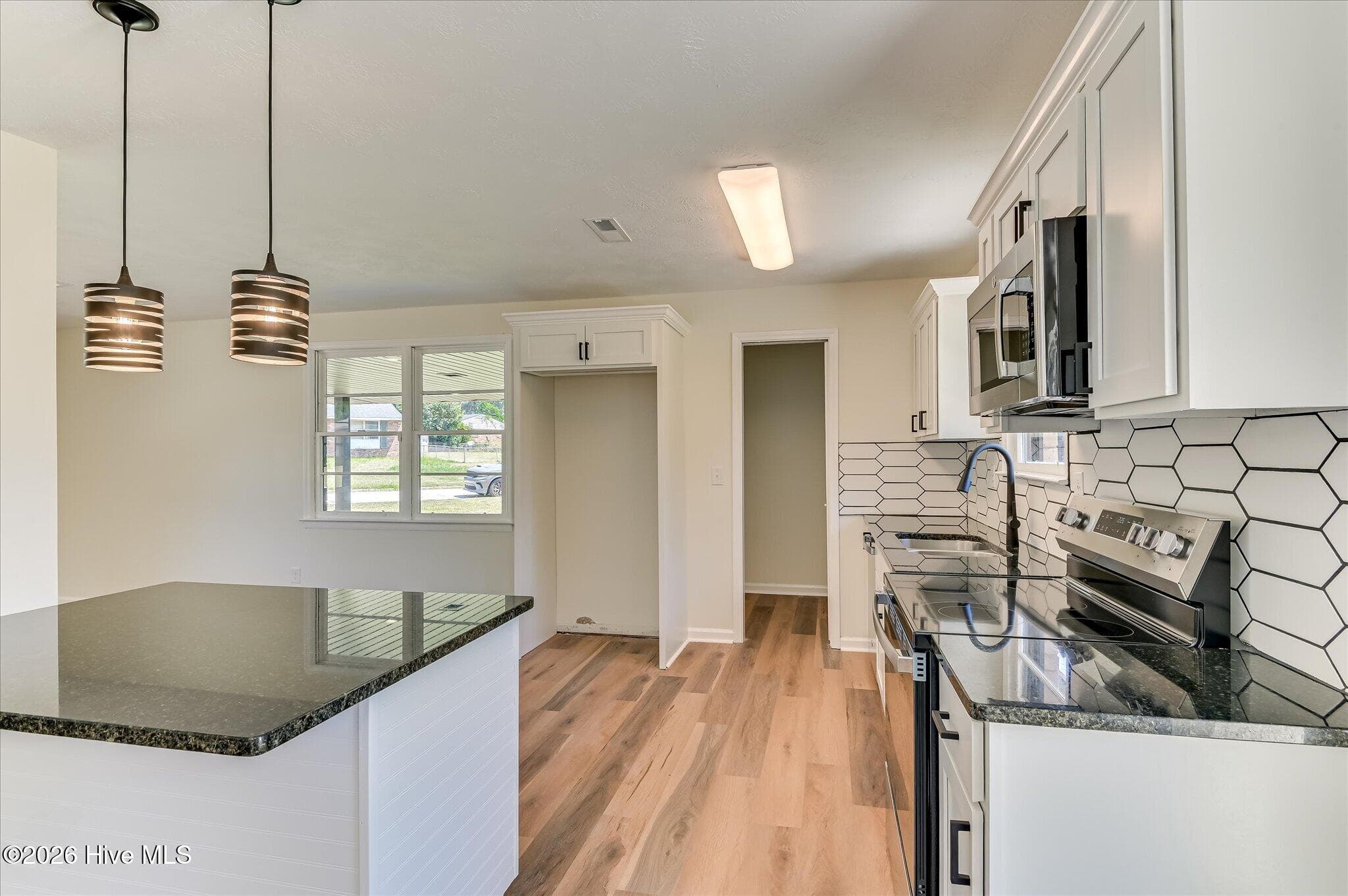 Single Family Residence at 2204 Albemarle Drive, Augusta, GA 30906, photo 13 of 32