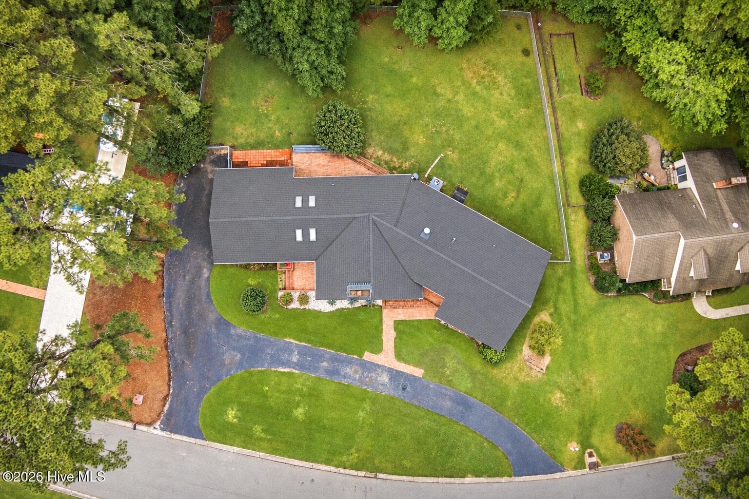 Single Family Residence at 407 Bundy Lane, Laurinburg, NC 28352, photo 5 of 49