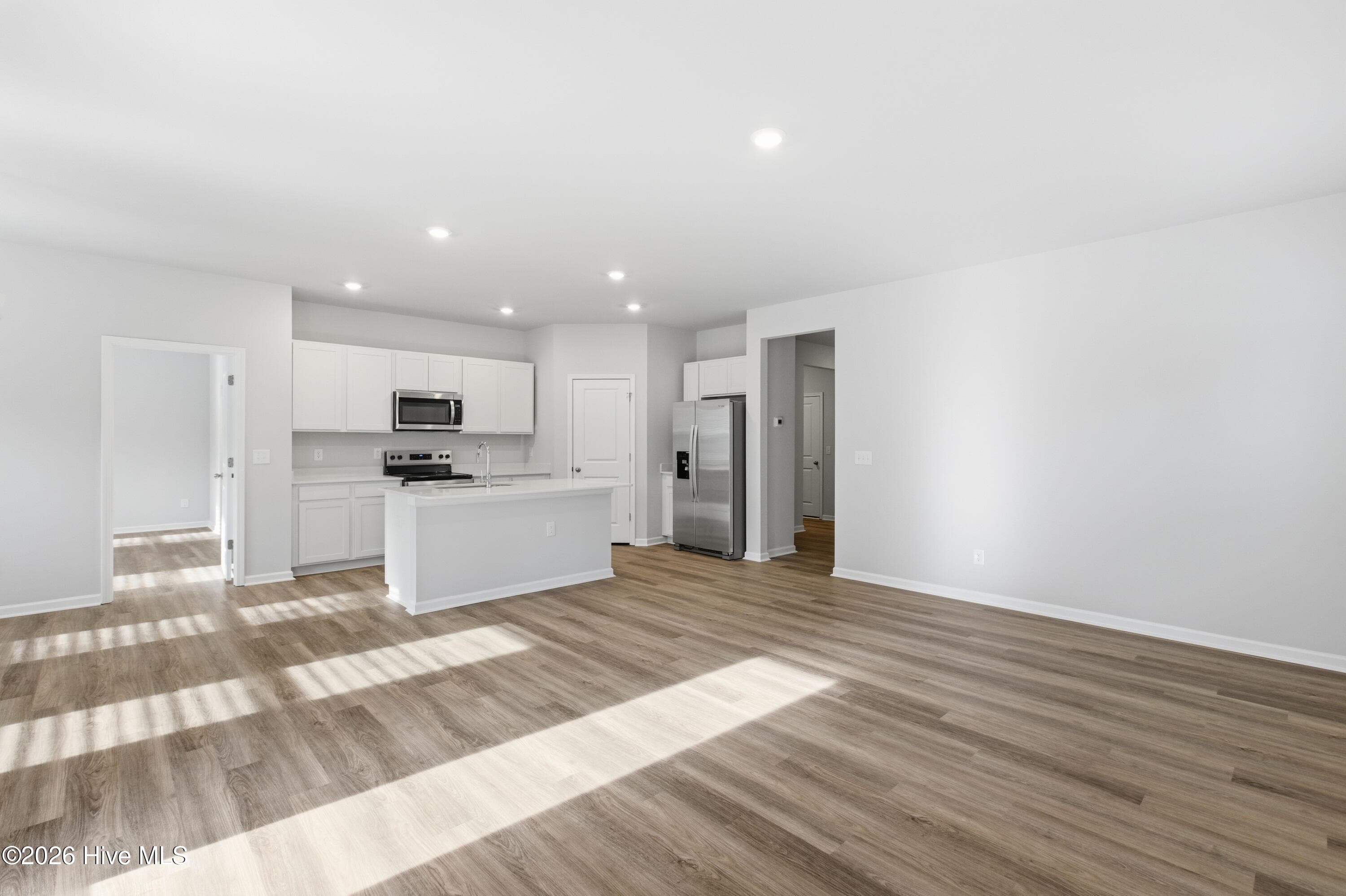 Stock Images - 3082 Cape Point Lane NW, Supply, NC 28462