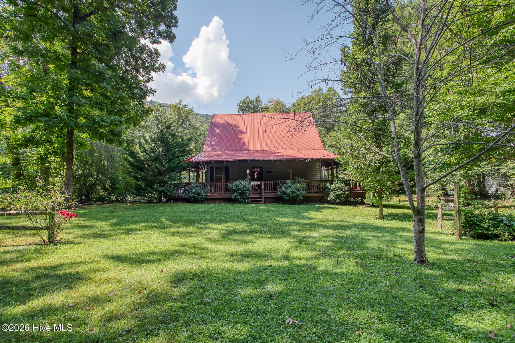 Single Family Residence at 49 Dusty Hollow, Robbinsville, NC 28771, photo 9 of 82
