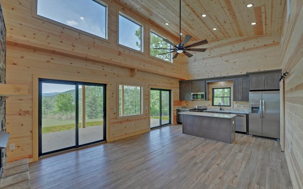 Single Family Residence at 322 Deer Haven Trail, Murphy, NC 28906, photo 9 of 47