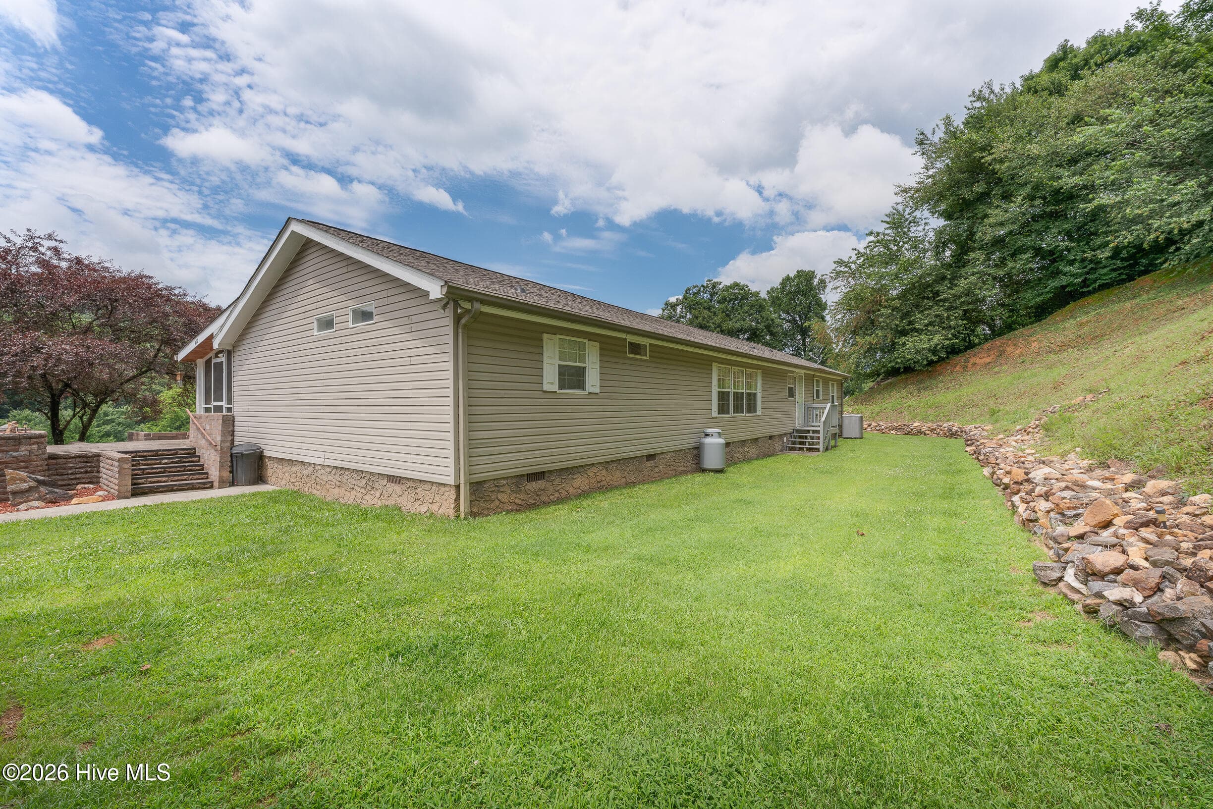 Manufactured Home at 4122 Fairview Road, Andrews, NC 28901, photo 43 of 51