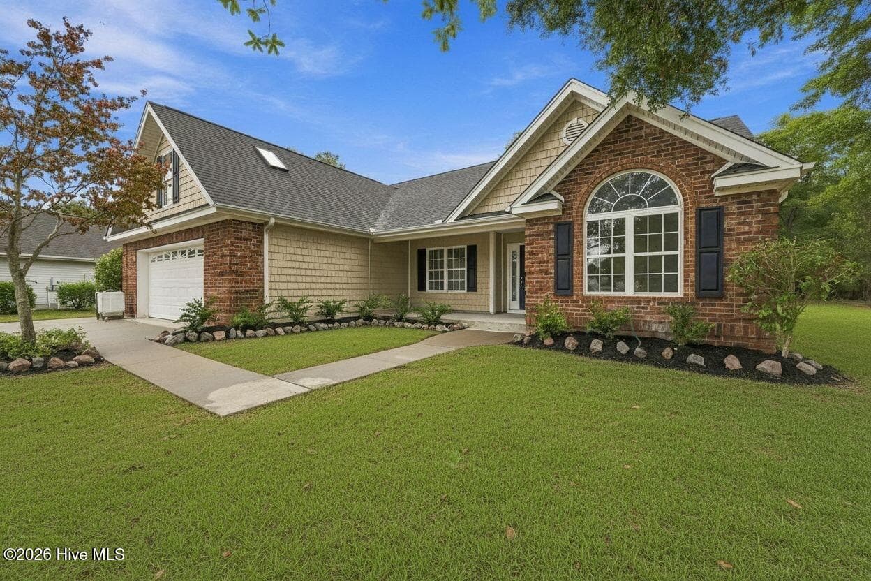 Single Family Residence at 9156 Oak Ridge Plantation Drive SW, Calabash, NC 28467, photo 2 of 29