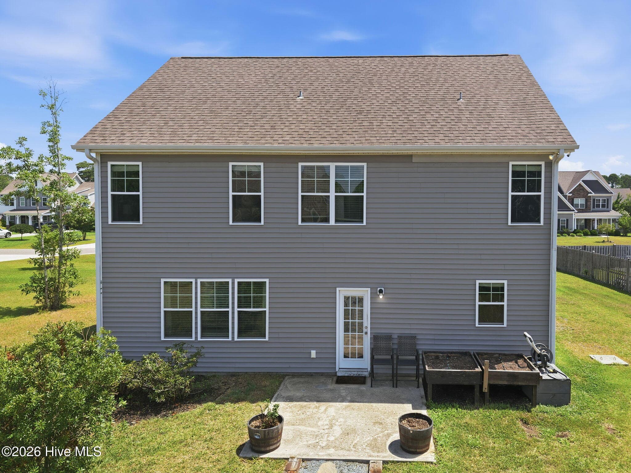 Single Family Residence at 91 W Conolly Court, Hampstead, NC 28443, photo 10 of 44