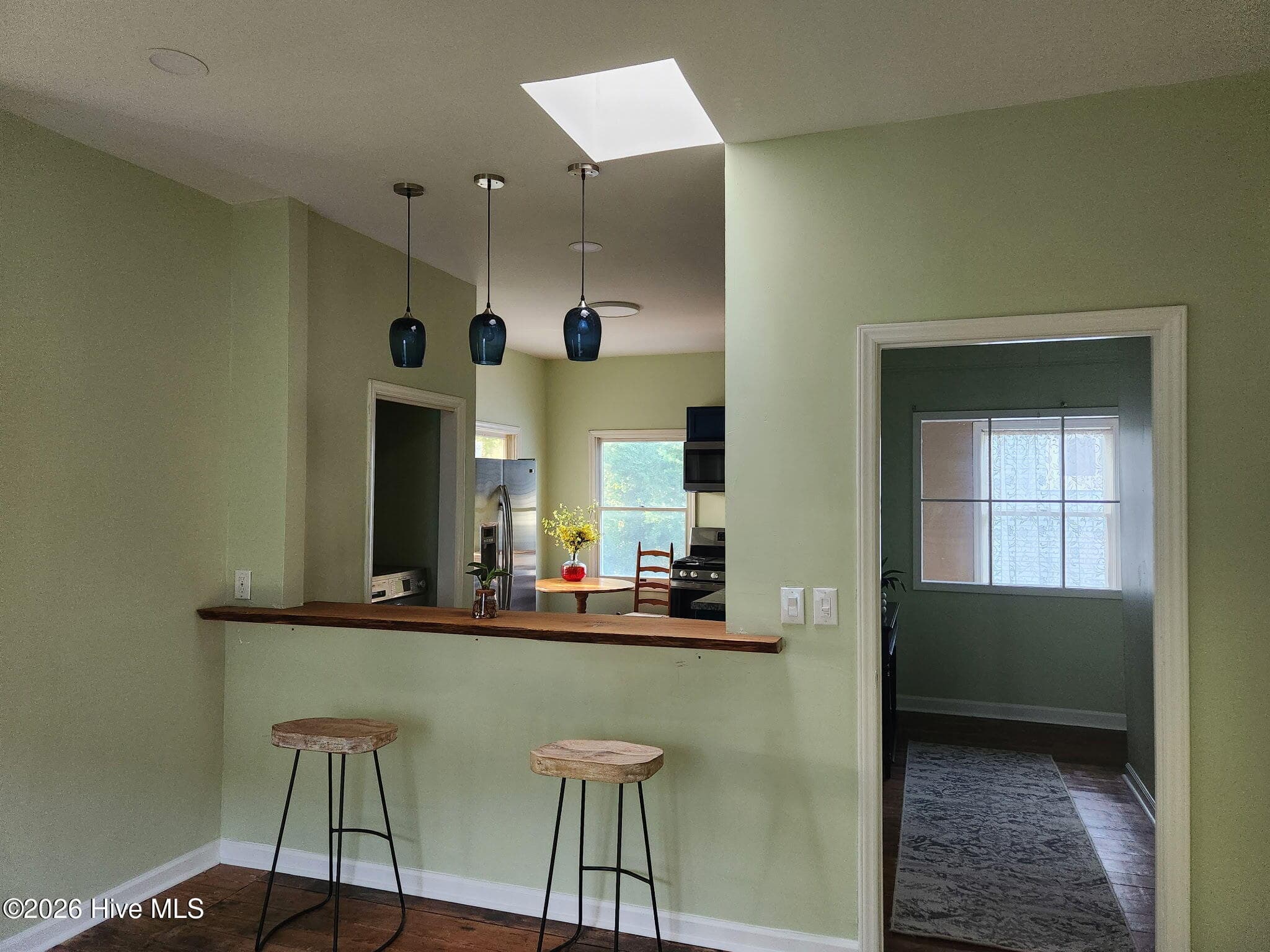 ***Upstairs Apartment - 310 N 5th Avenue, Wilmington, NC 28401