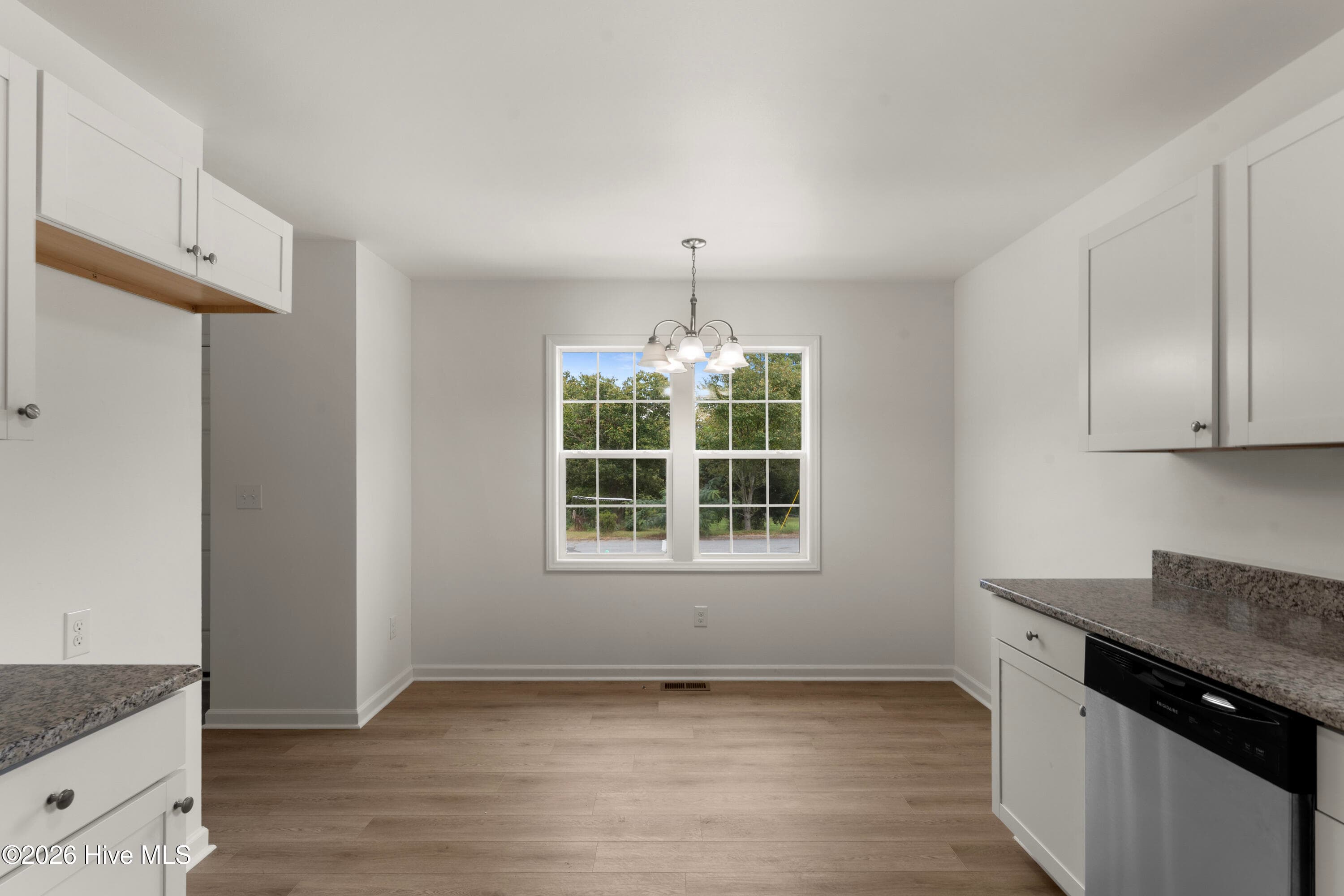 Single Family Residence at 603 Ashford Drive, Clinton, NC 28328, photo 6 of 16