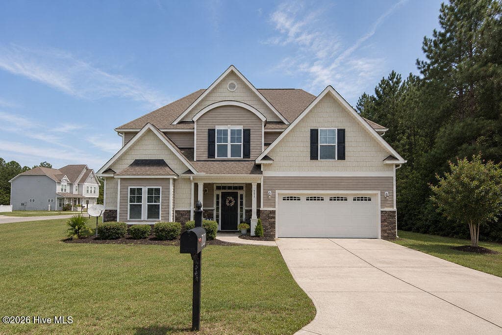 Single Family Residence at 701 Tuscarora Drive, Holly Ridge, NC 28445, photo 2 of 49
