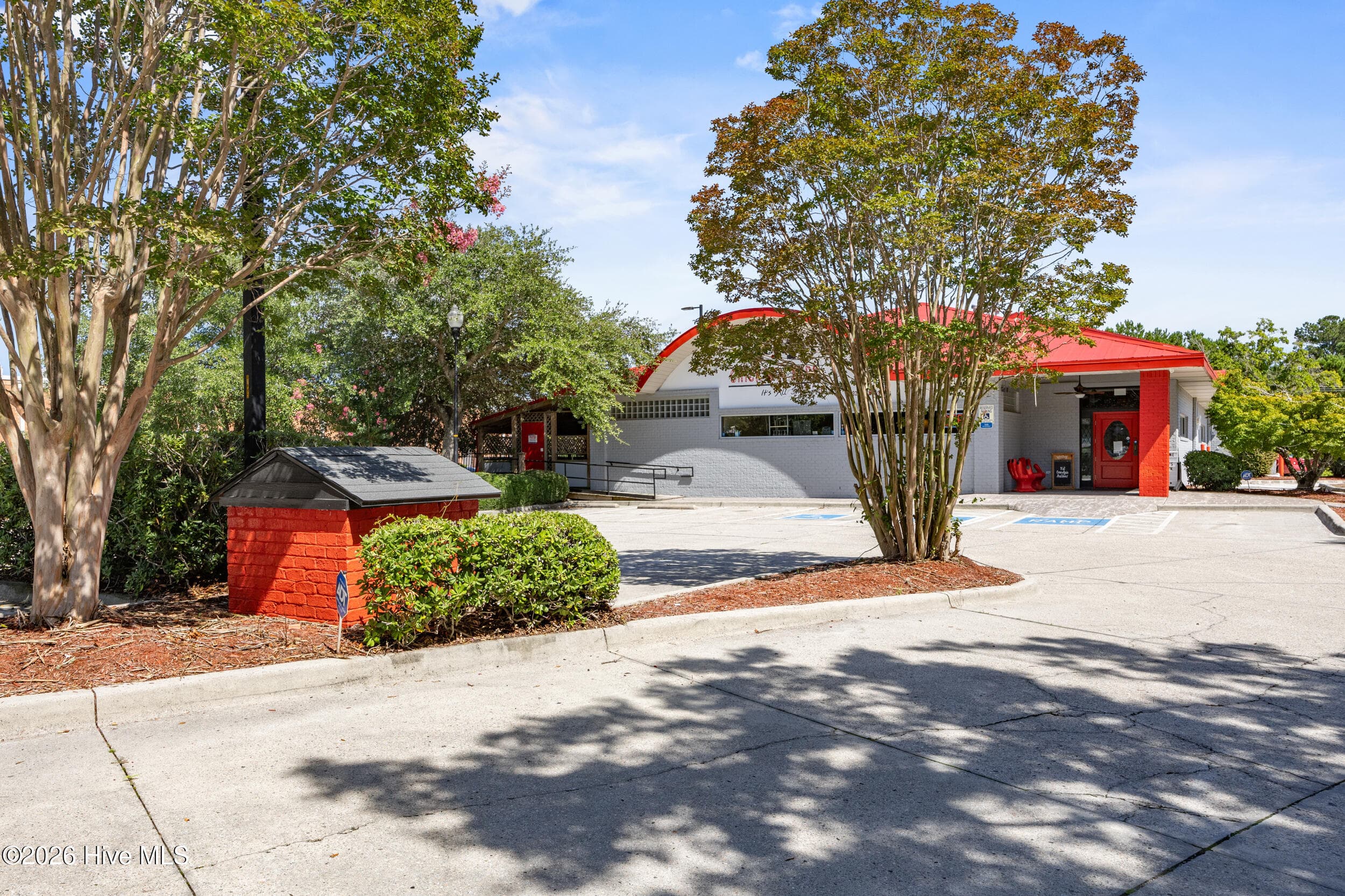 Business at 8232 Market Street, Wilmington, NC 28411, photo 90 of 90