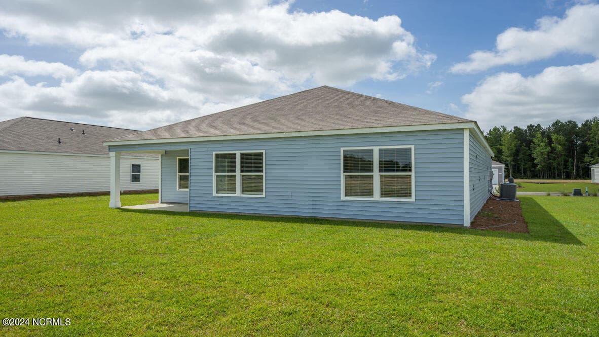 Single Family Residence at 163 Ashworth Drive, Tabor City, NC 28463, photo 7 of 53