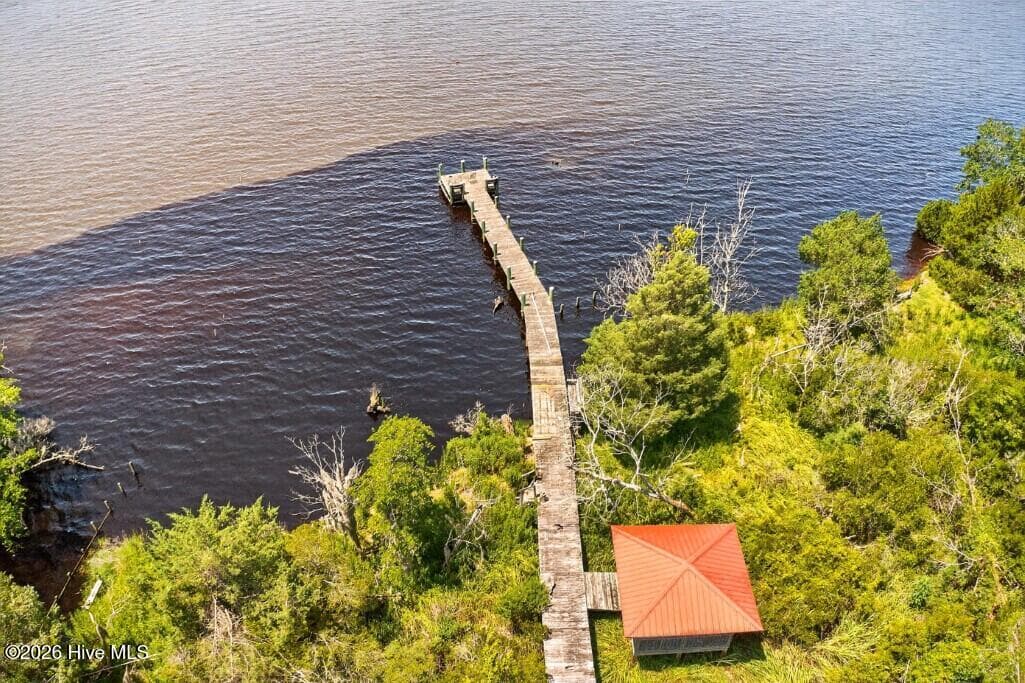 Single Family Residence at 1465 B Street, New Bern, NC 28560, photo 31 of 36