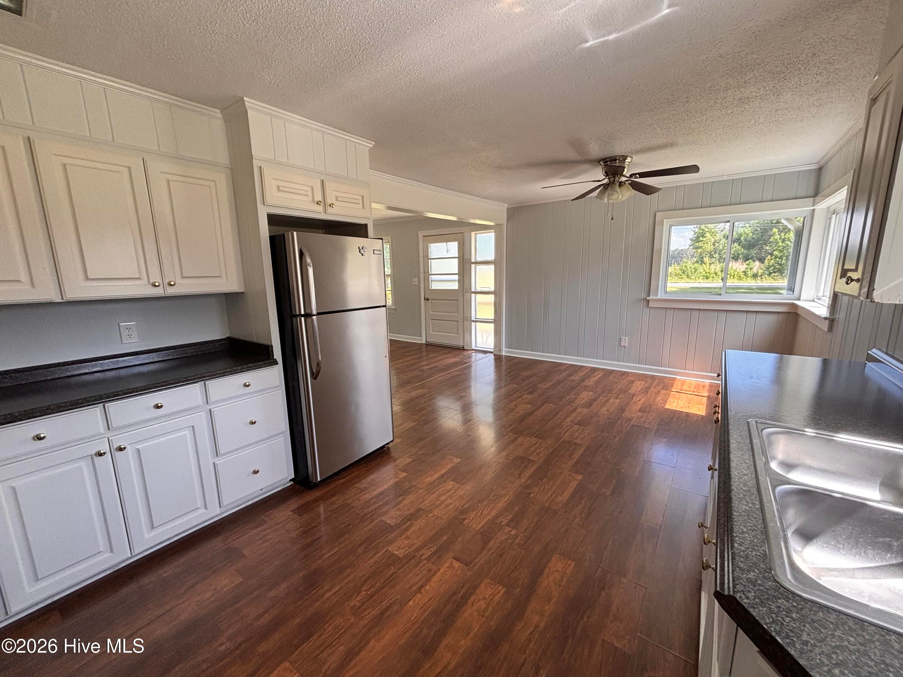 Single Family Residence at 735 Faison Highway, Clinton, NC 28328, photo 8 of 24