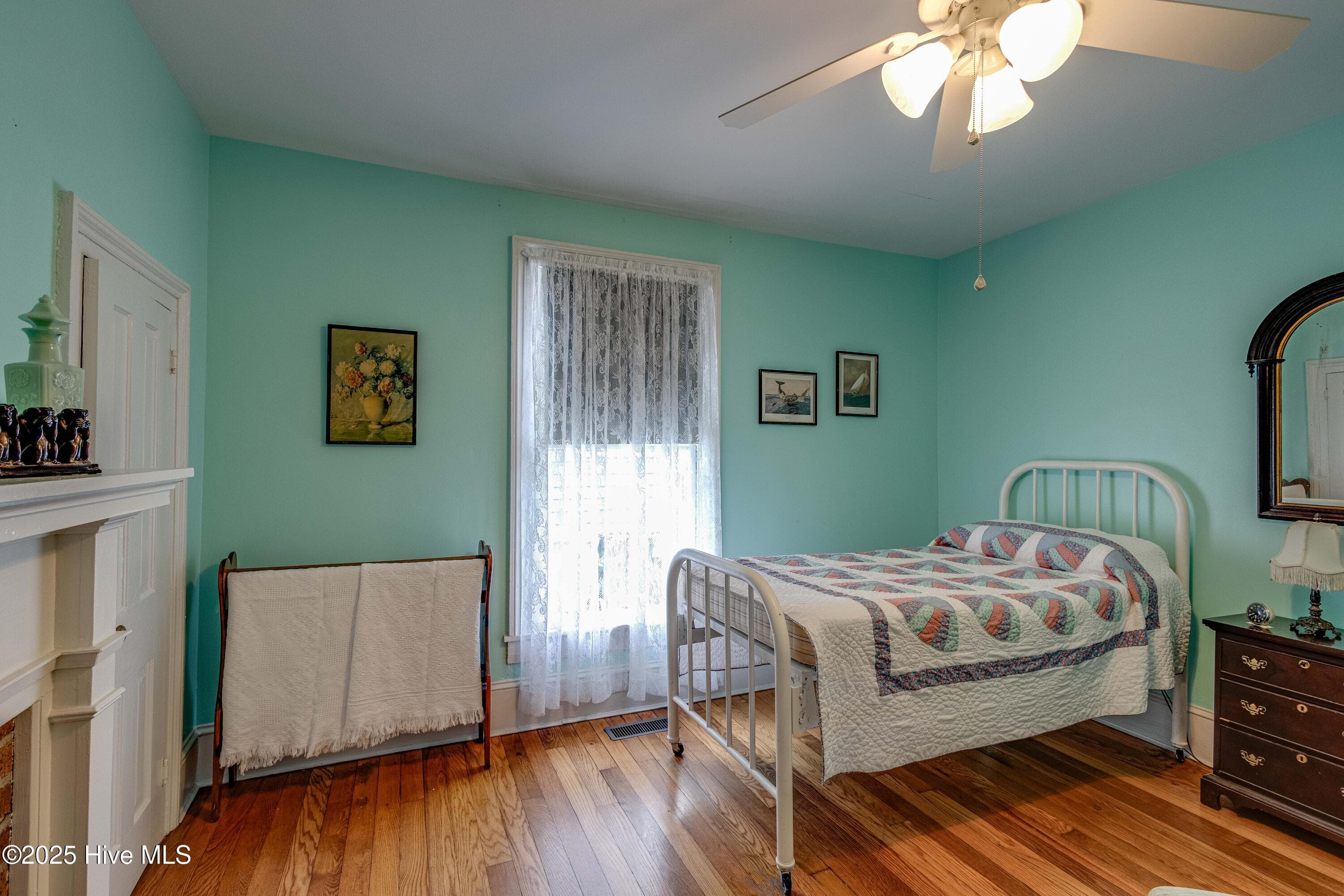 Single Family Residence at 414 E 2nd Street, Washington, NC 27889, photo 3 of 3