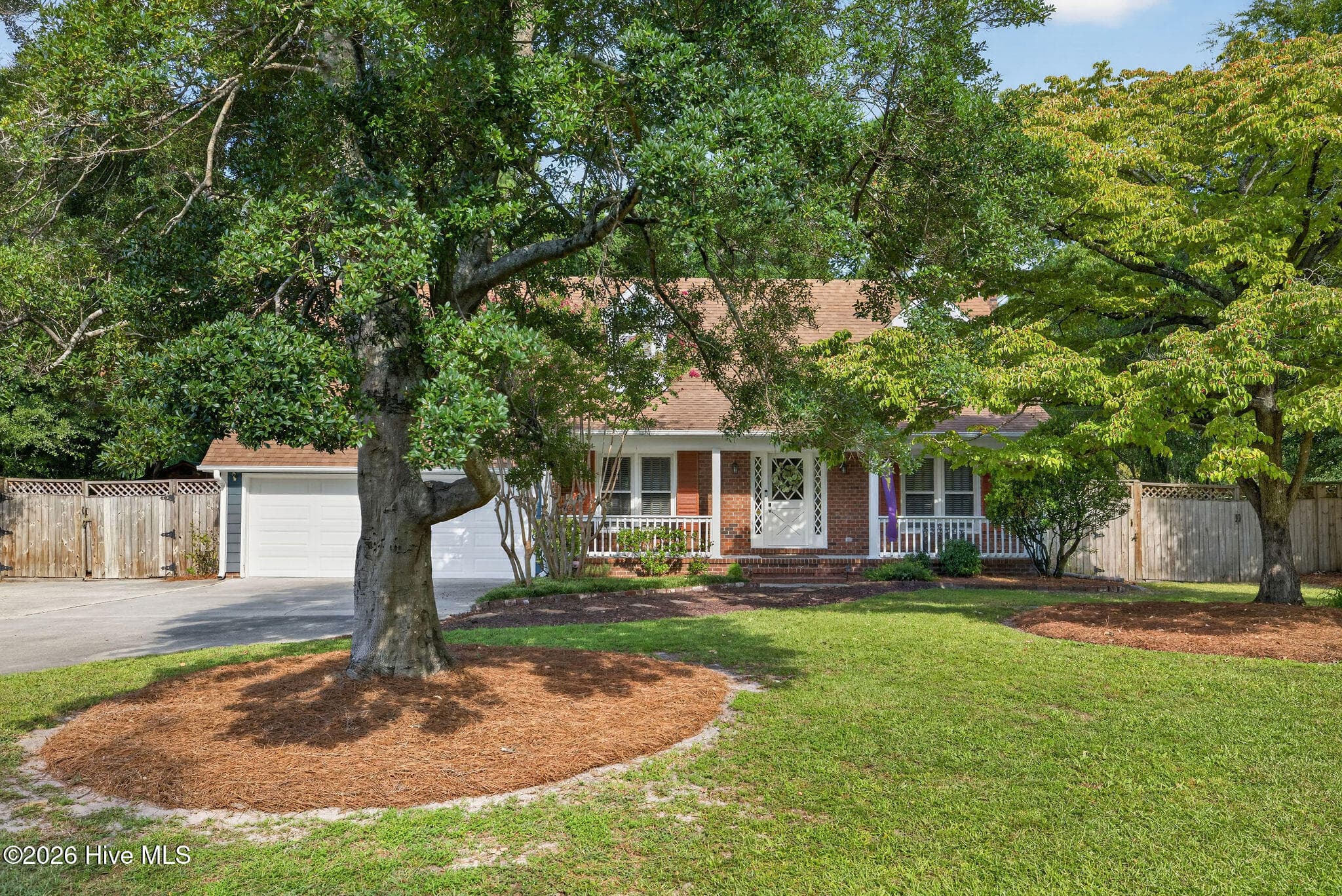 Single Family Residence at 242 Dallas Drive, Wilmington, NC 28405, photo 3 of 56