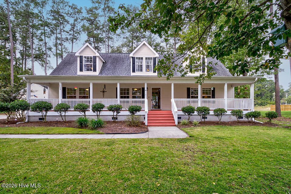 1055 Lexington Avenue NE, Leland, NC 28451