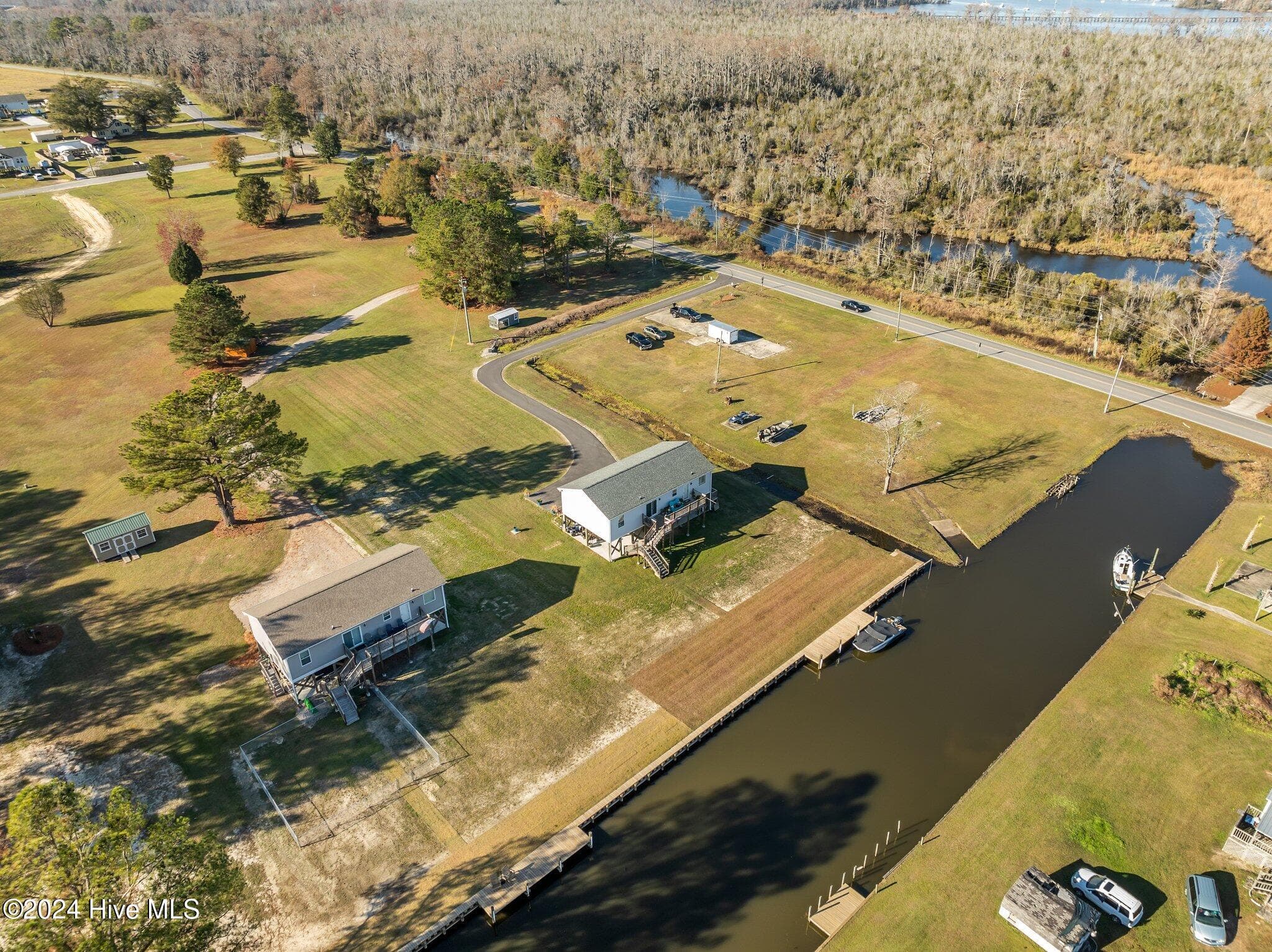 Single Family Residence at 1134 Whichards Beach Road, Chocowinity, NC 27817, photo 33 of 46
