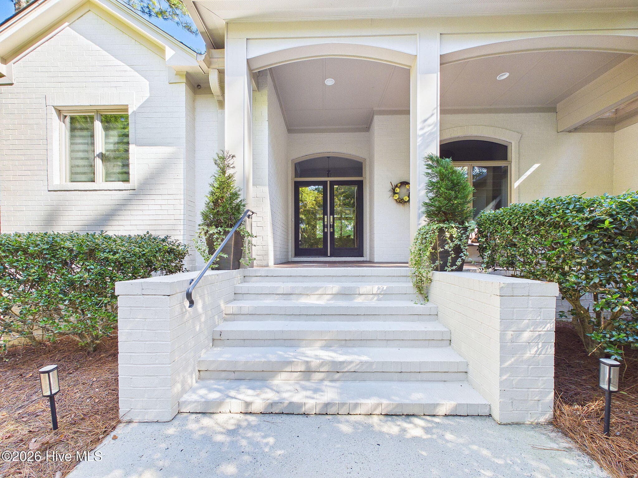 Single Family Residence at 8900 Mahogany Run, Wilmington, NC 28411, photo 7 of 90