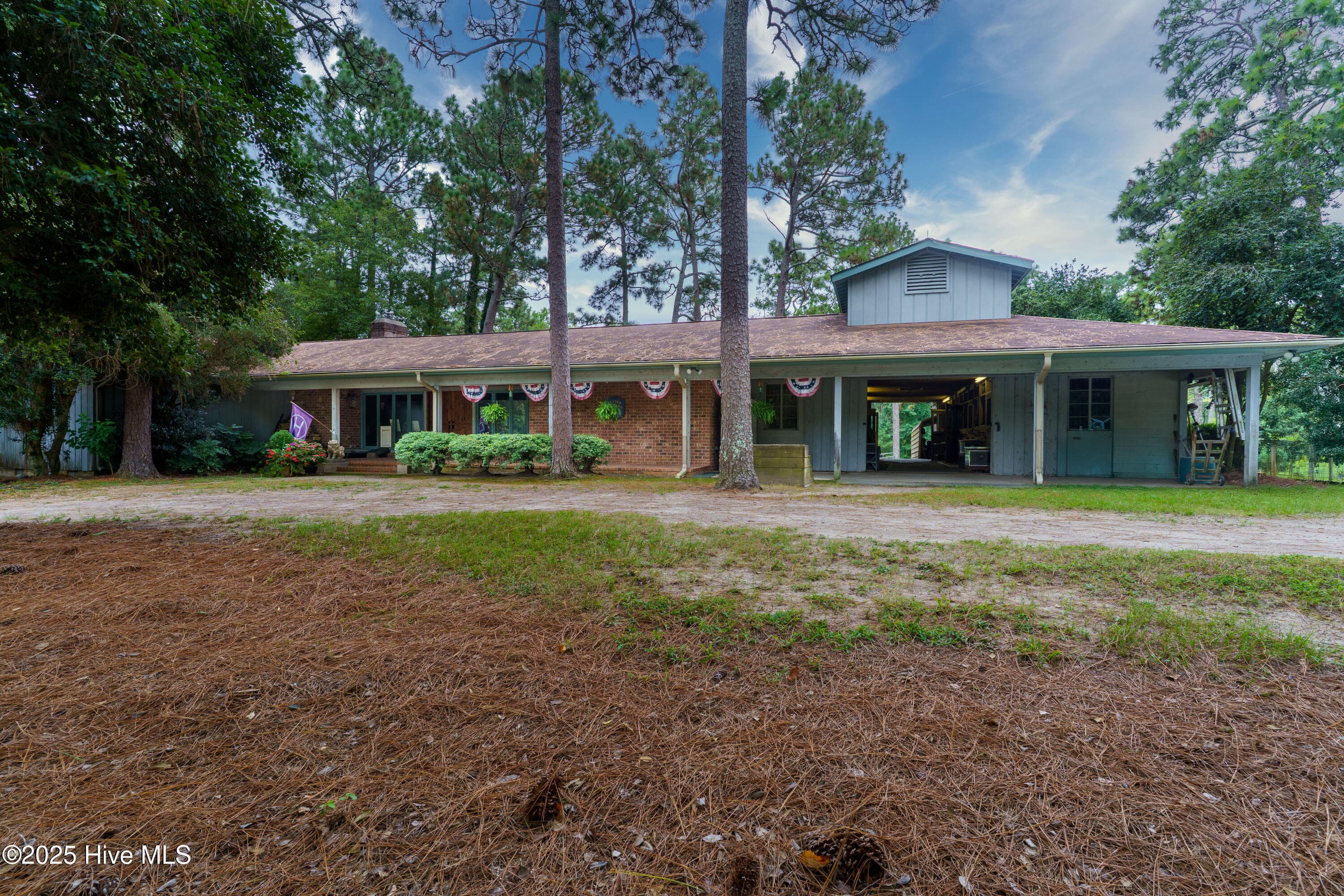 Single Family Residence at 292 Bump A Long Lane, Southern Pines, NC 28387, photo 9 of 82