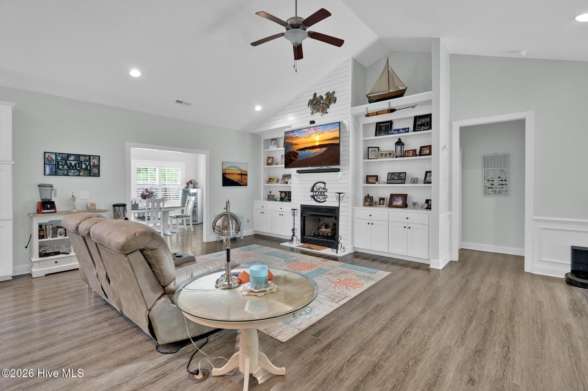 Single Family Residence at 693 Dan Owen Drive, Hampstead, NC 28443, photo 14 of 53