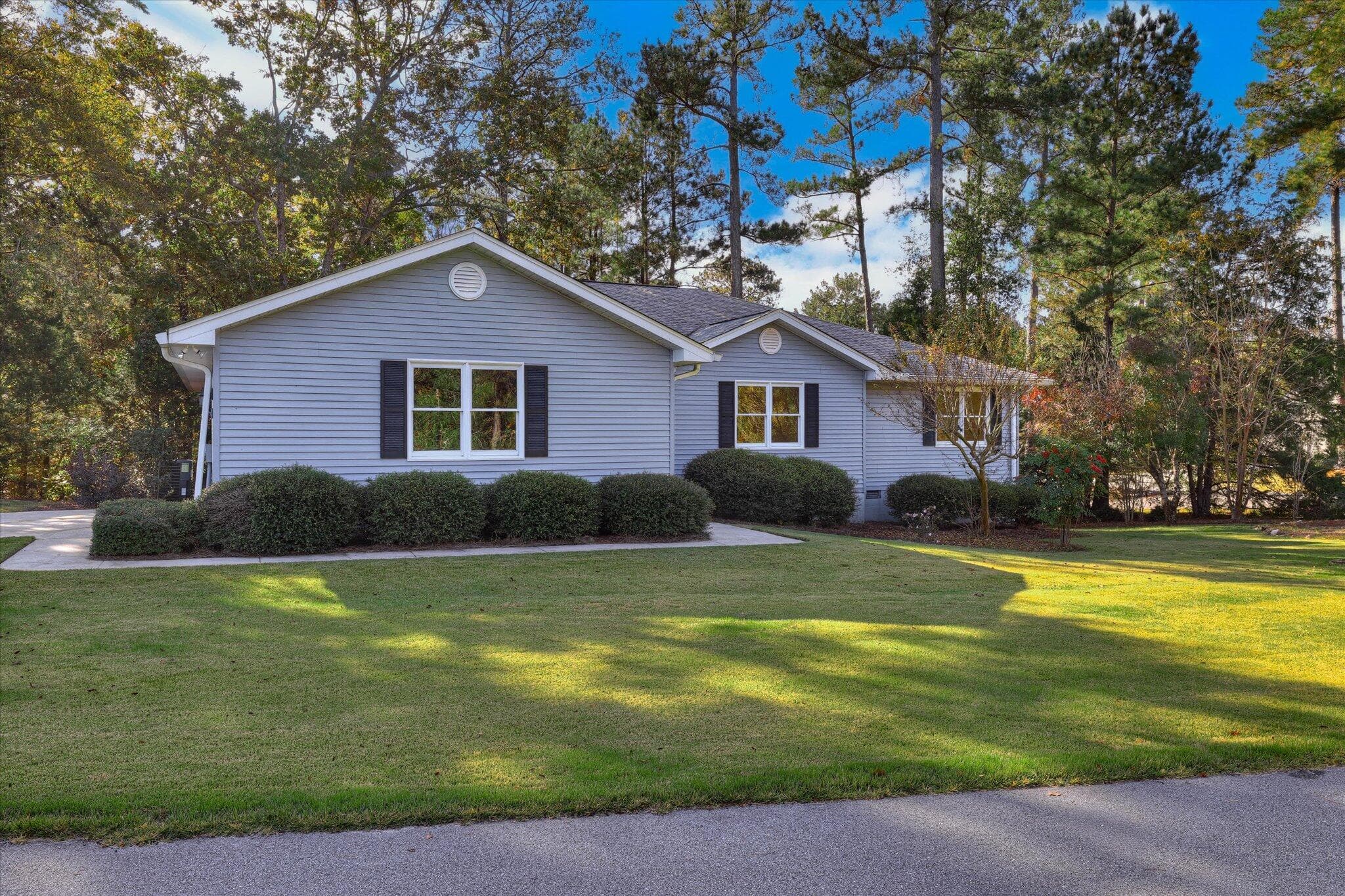 Single Family Residence at 301 Misty Cove, McCormick, SC 29835, photo 4 of 60