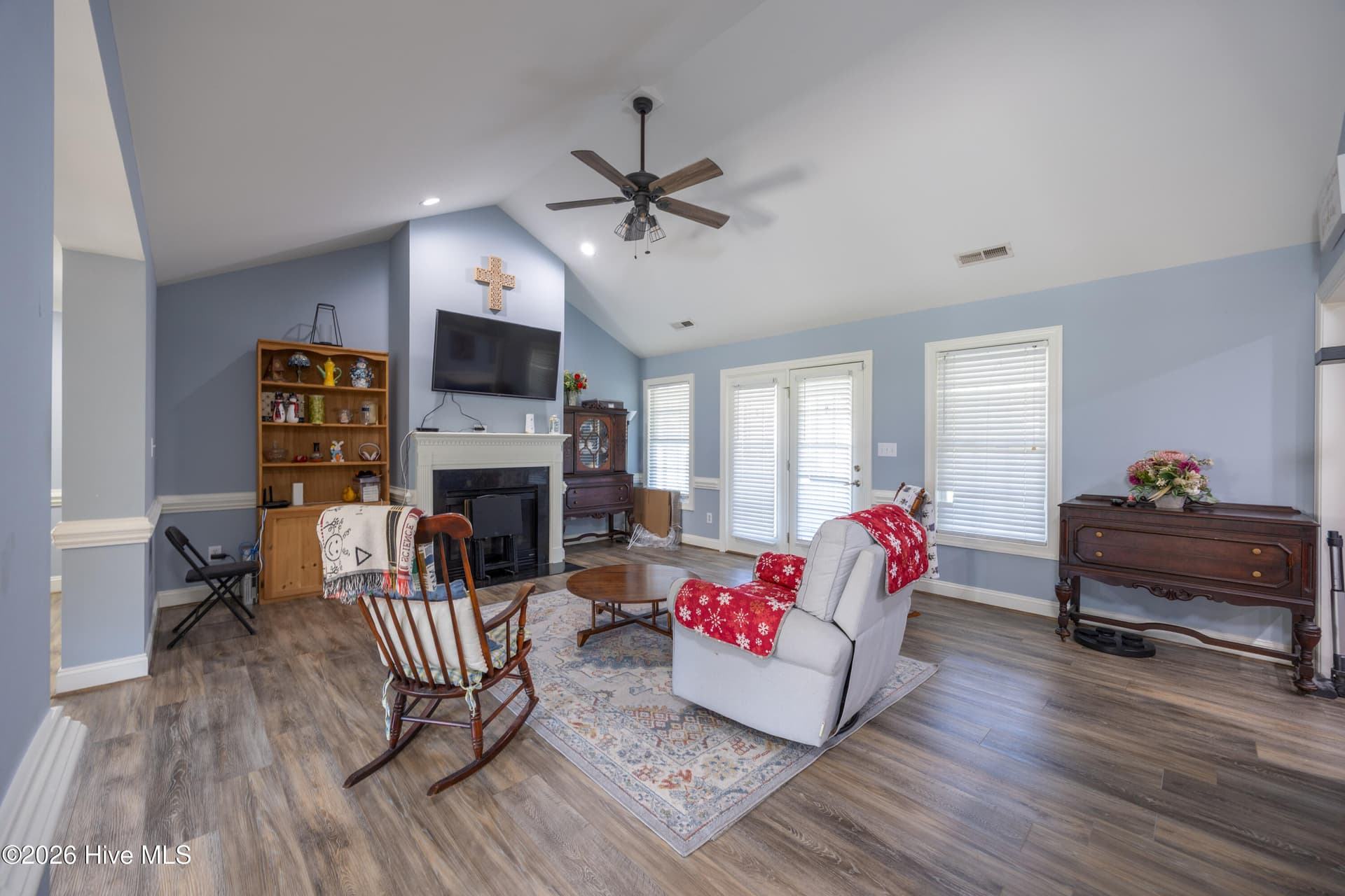 Single Family Residence at 165 Pinecroft Drive, Dunn, NC 28334, photo 5 of 24