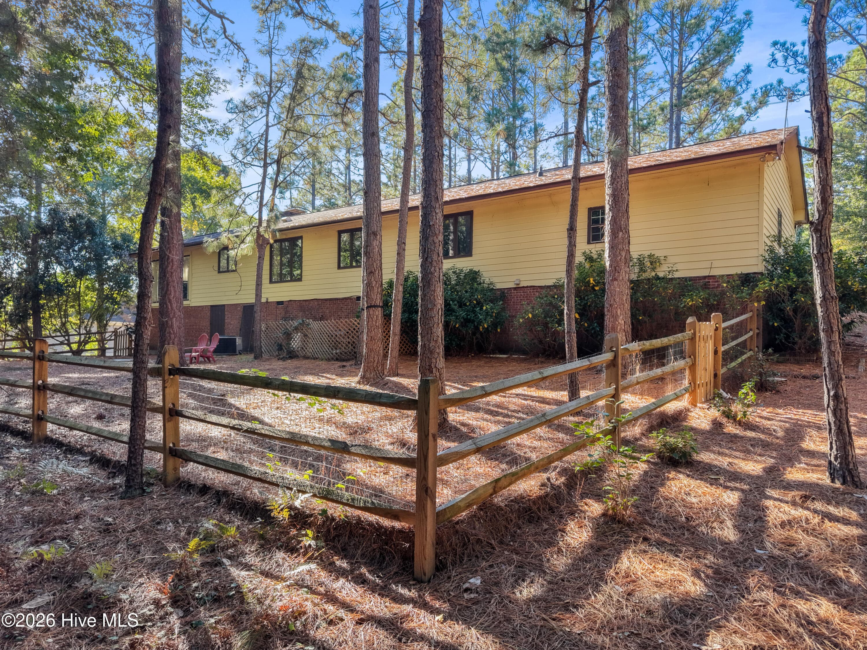 Single Family Residence at 254 Devonshire Avenue W, West End, NC 27376, photo 5 of 35